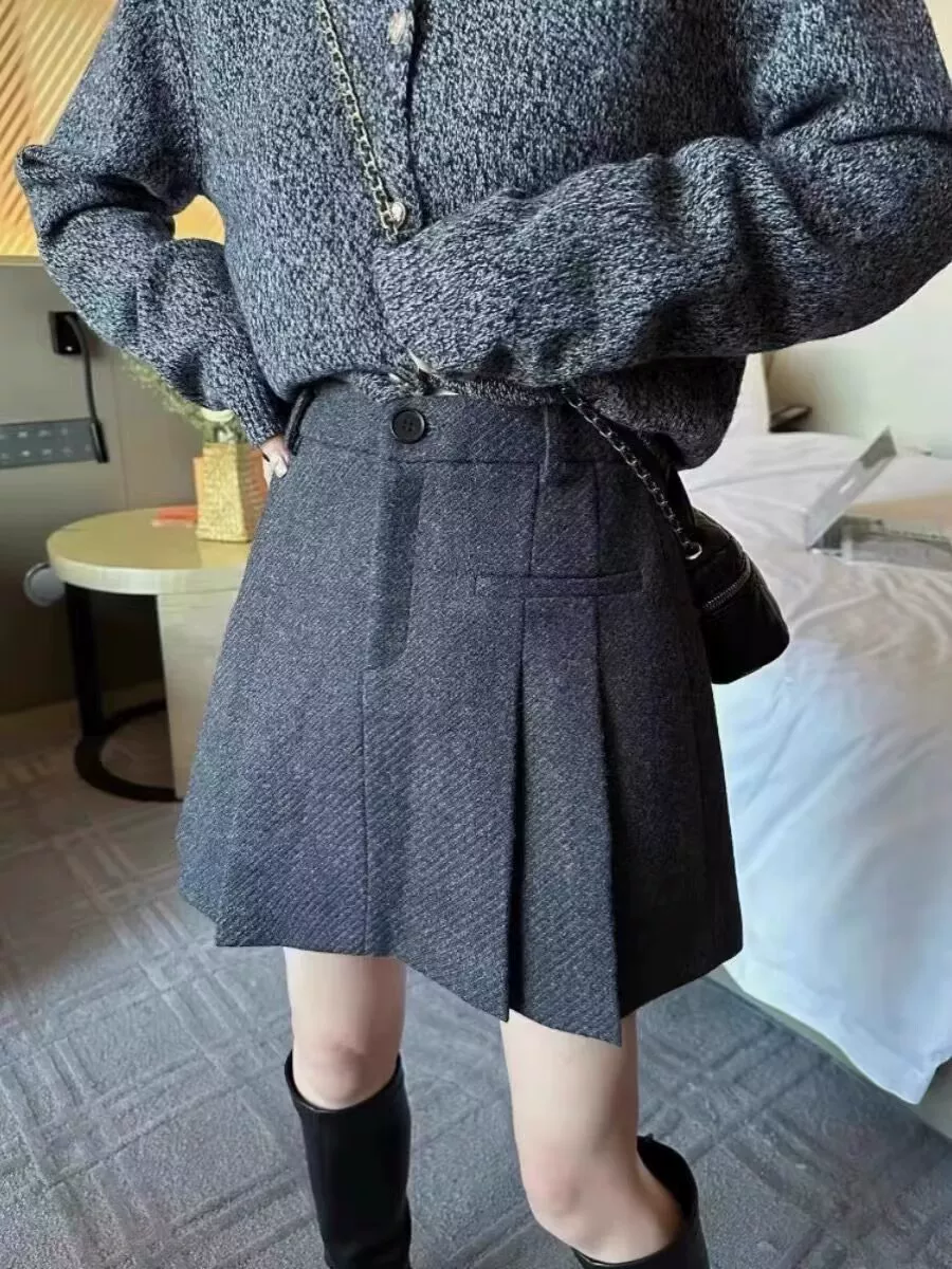 Váy len cao eo mùa thu đông 2024 dành cho nữ, váy chữ A chống lộ, size lớn, váy ngắn xếp ly tôn dáng cho nữ.