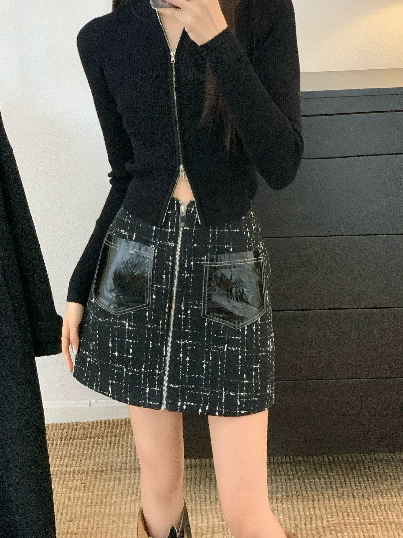 Váy bút chì dáng chữ A chất liệu tweed size lớn cho nữ, kiểu mới thu đông 2025, cạp cao, tôn dáng, phù hợp với người nhỏ nhắn.