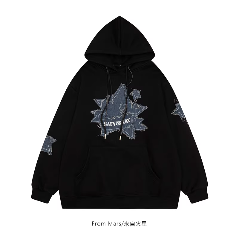 Từ sao Hỏa, những ngôi sao bao quanh bạn. Áo nỉ có mũ trùm đầu thêu hình ngôi sao năm cánh theo phong cách cổ điển của Mỹ, có lớp lót lông cừu để giữ ấm.