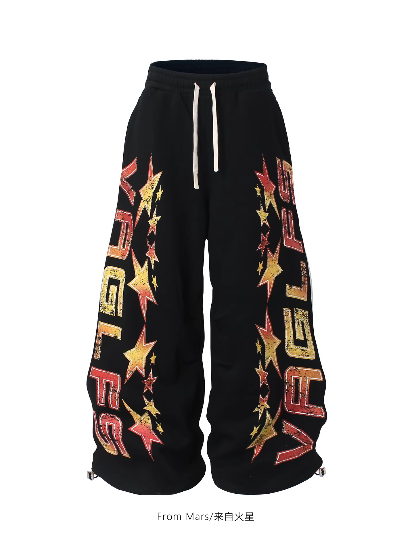 Từ sao Hỏa Không làm gì cả, thêm quần nhung rộng.