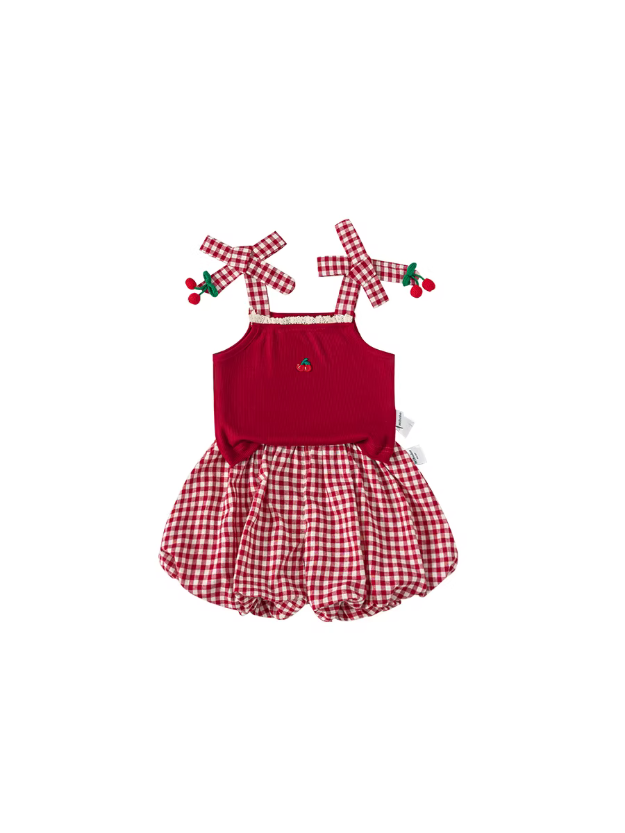 Bộ trang phục hè INSbobo cho bé gái 2025 kiểu mới, bộ hai mảnh yếm thời trang, quần đùi trẻ em mùa hè