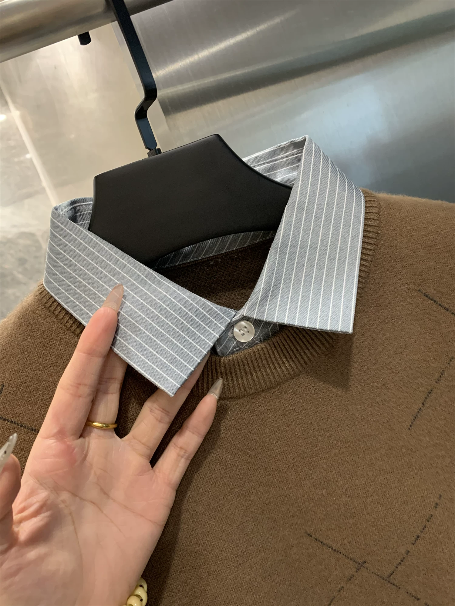 Áo len nam chất liệu pha Lyocell Don Quixote! Lớp lót lông nhung dài! Áo len giả hai lớp dệt kim mềm mại, co giãn, kiểu dáng thời thượng.