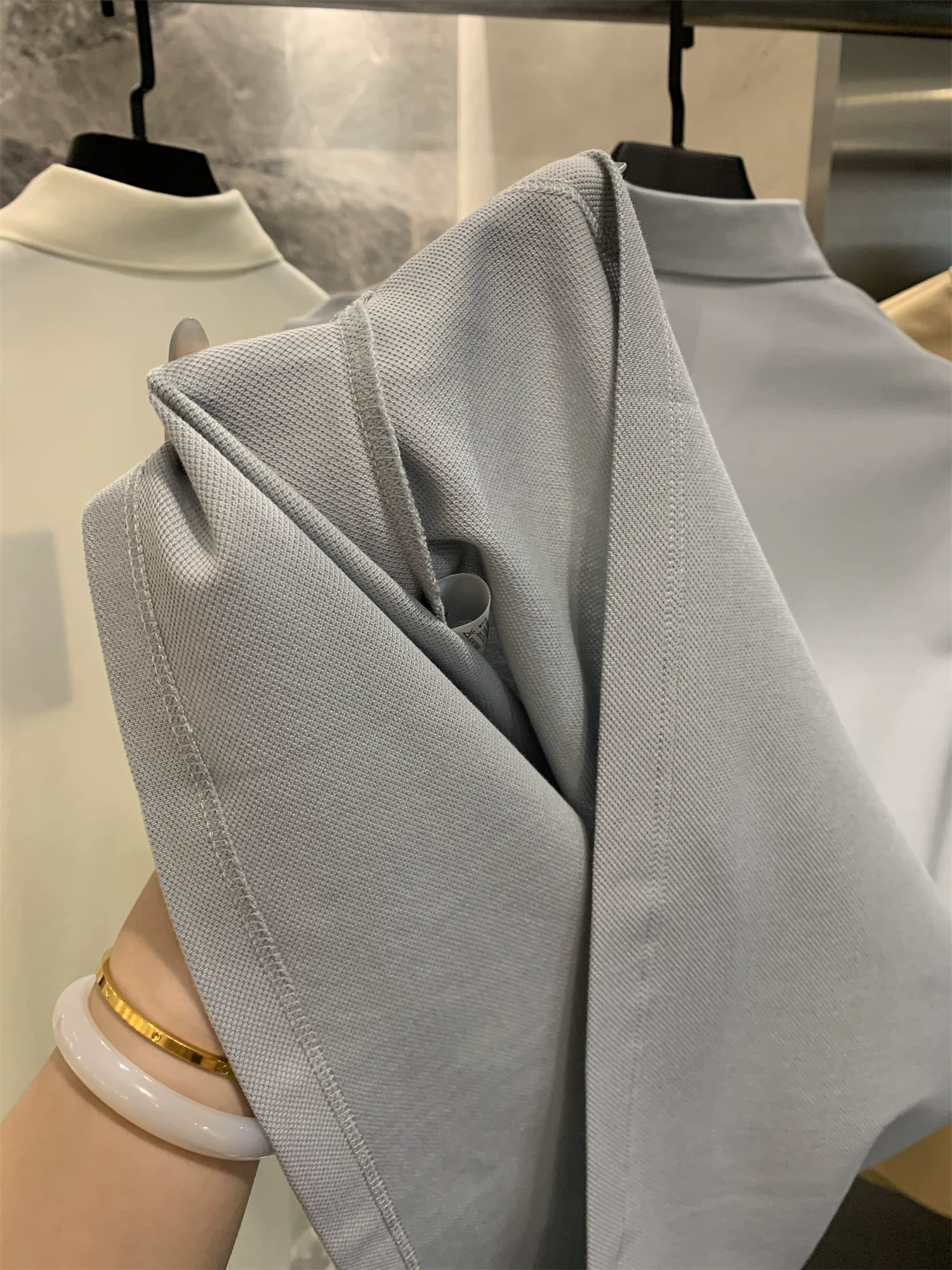 Áo Polo nam cao cấp Don Quixote! Thoáng khí và thấm hút mồ hôi! Áo sơ mi POLO ngắn tay, kiểu dáng cổ điển, phối màu sọc, phong cách thường ngày.