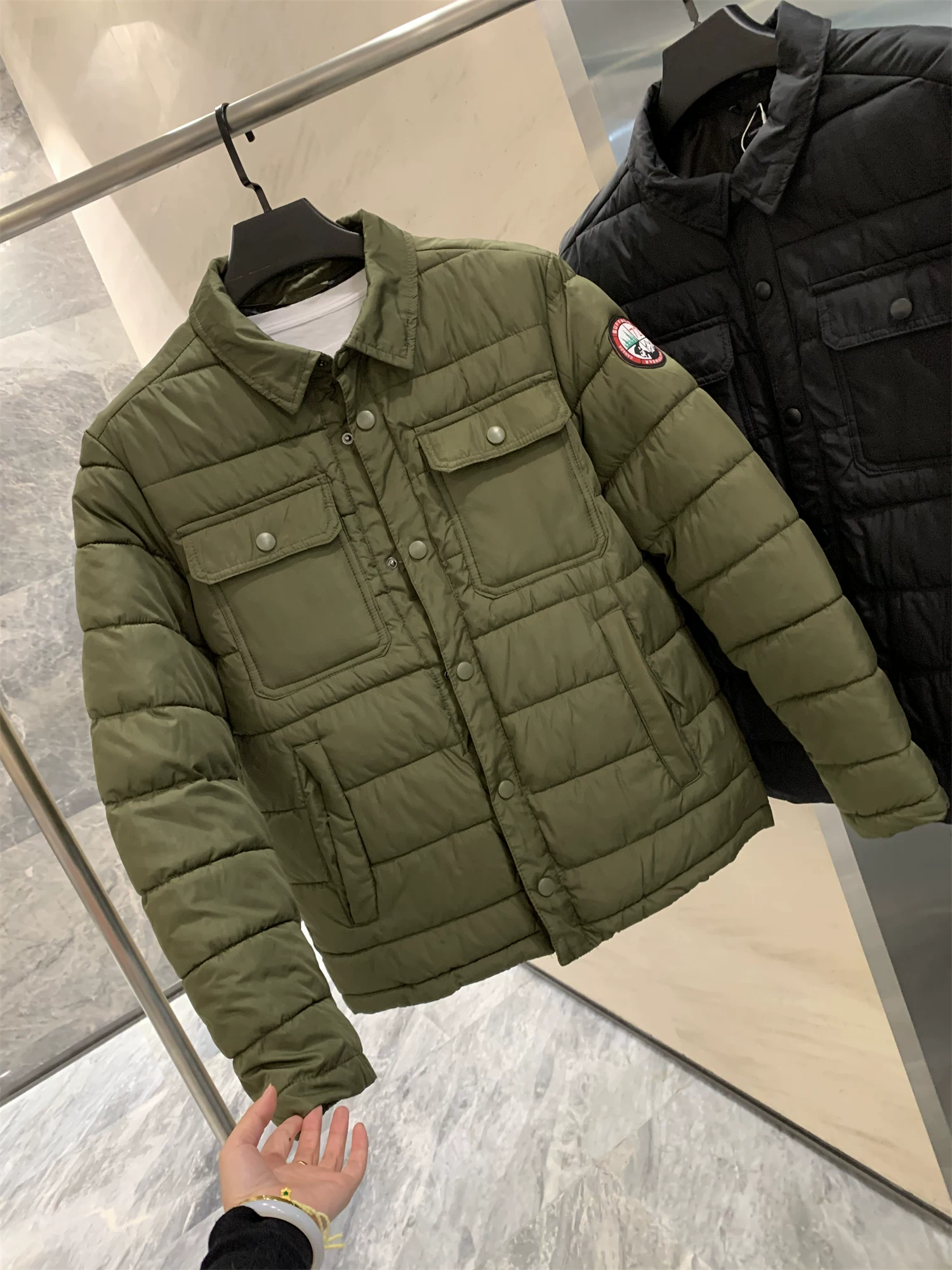 Don Quixote: Đồ tìm kiếm hiếm có! Đồ dùng ngoài trời phong cách núi châu Âu! Áo khoác cotton nhẹ, ấm và chống gió dành cho nam giới trong mùa thu và mùa đông.