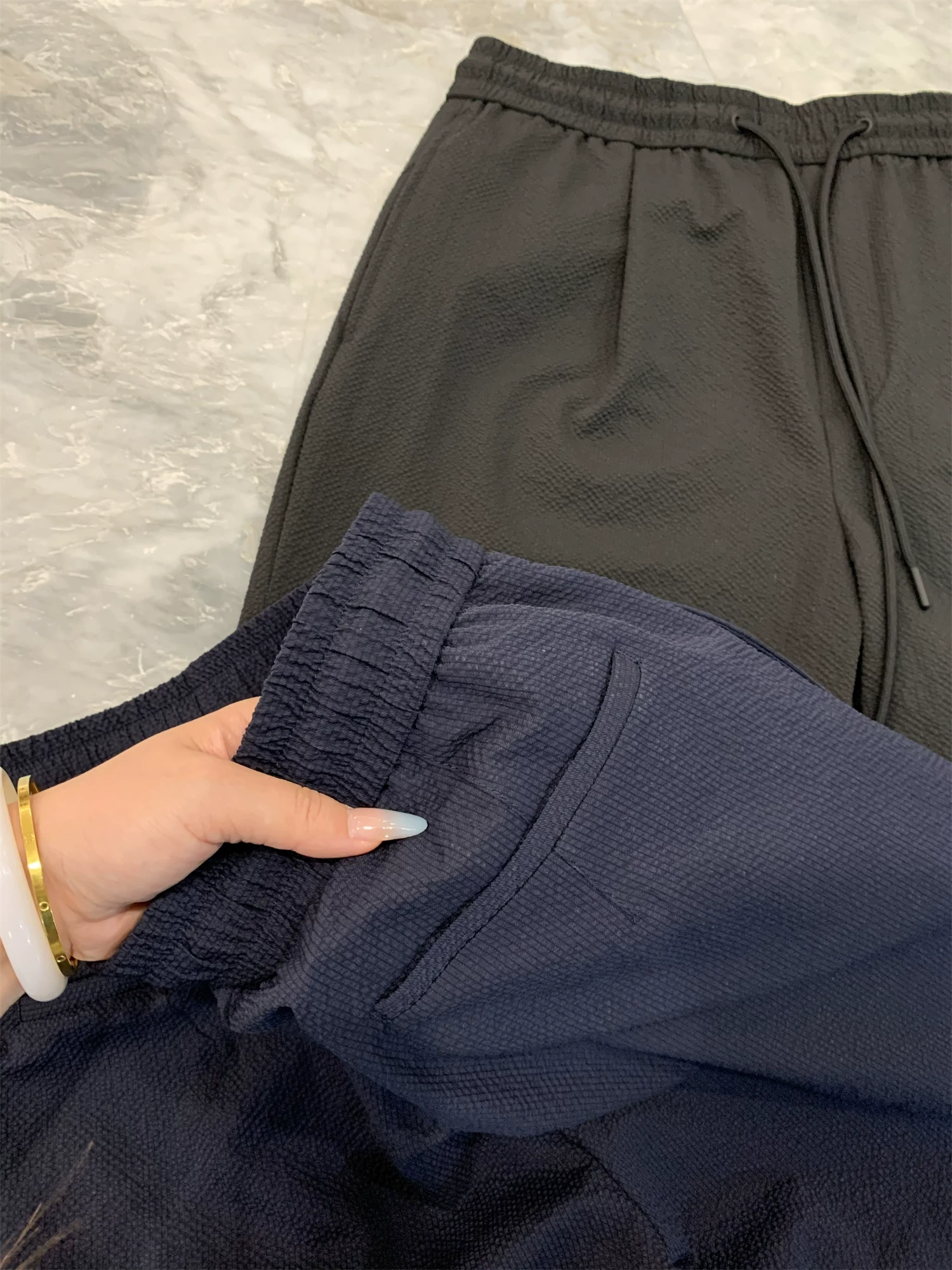 Thương hiệu Nhật Bản Don Quixote! Kết cấu vải gạc bong bóng mát mẻ và thoáng khí! Quần short thể thao mùa hè dành cho nam giới