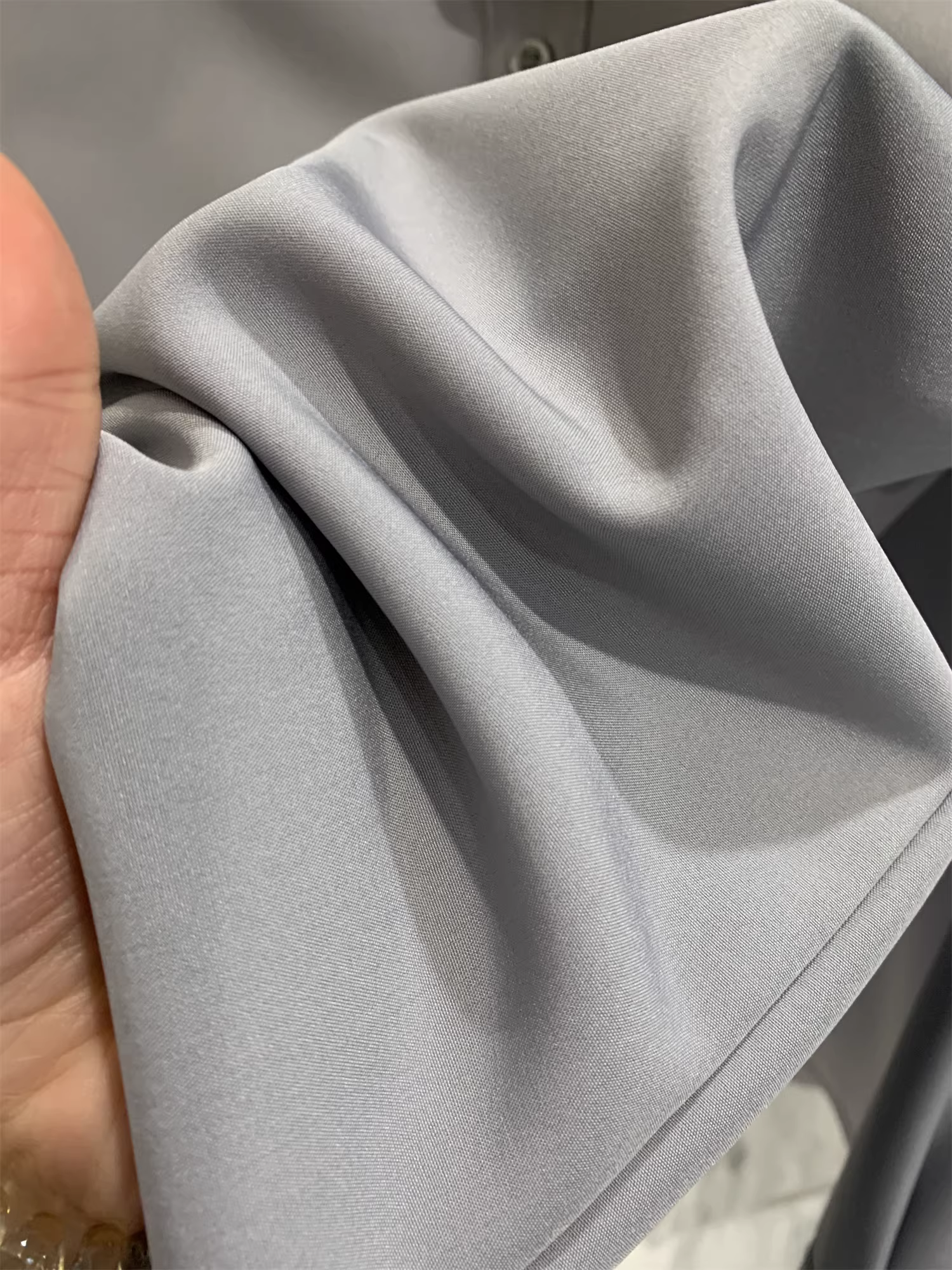 Don Quixote Thu/Đông là món đồ không thể thiếu! Có lớp lót lông cừu và được làm dày! Áo sơ mi dài tay có cổ, màu trơn, ấm áp, đa năng, phong cách thường ngày dành cho nam.