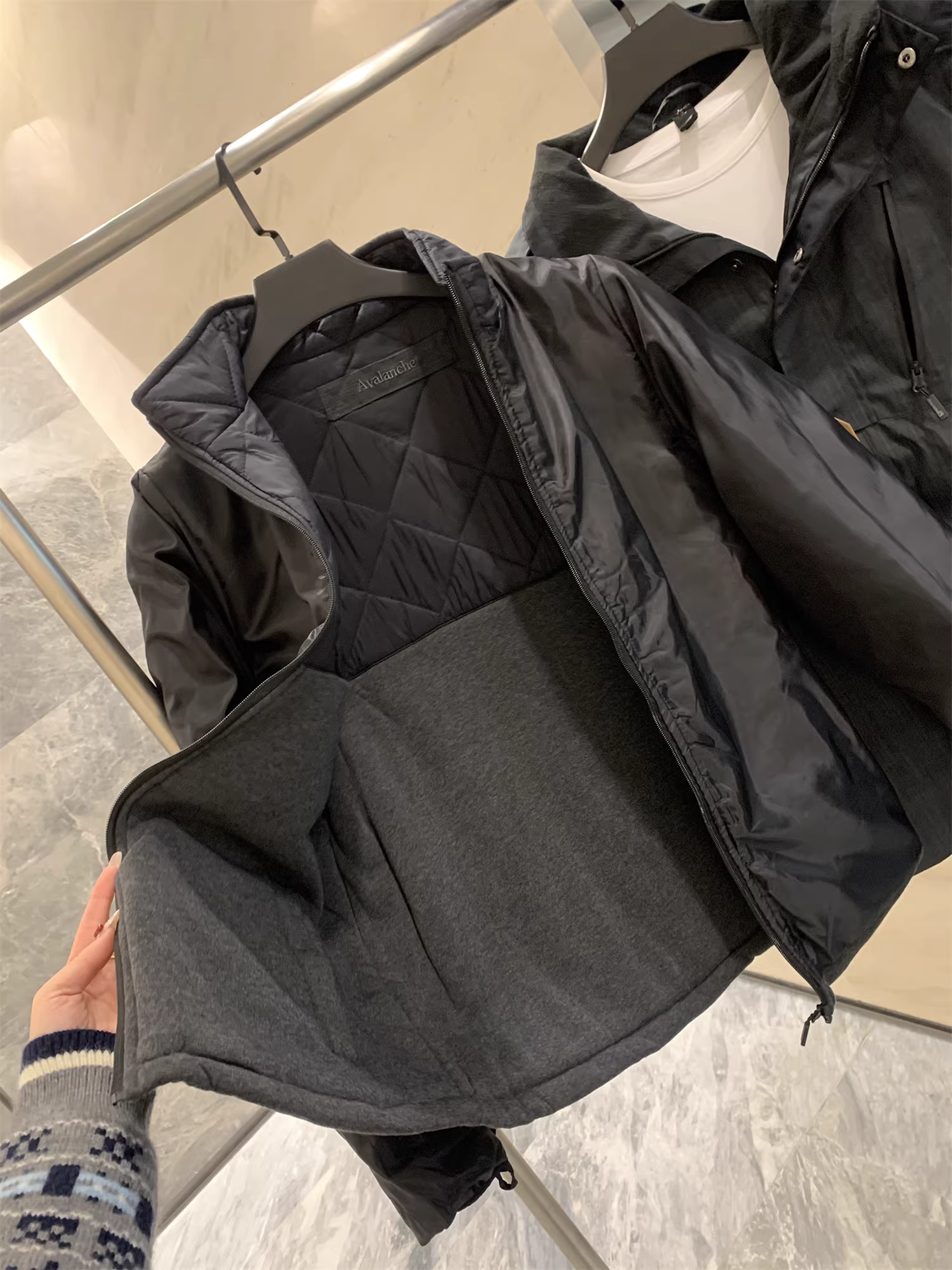 Don Quixote, một sản phẩm tuyệt vời từ Bắc Mỹ! Áo khoác ba trong một dành cho ngoài trời! Áo khoác cotton dày có mũ trùm đầu dành cho nam giới trong mùa thu và mùa đông.