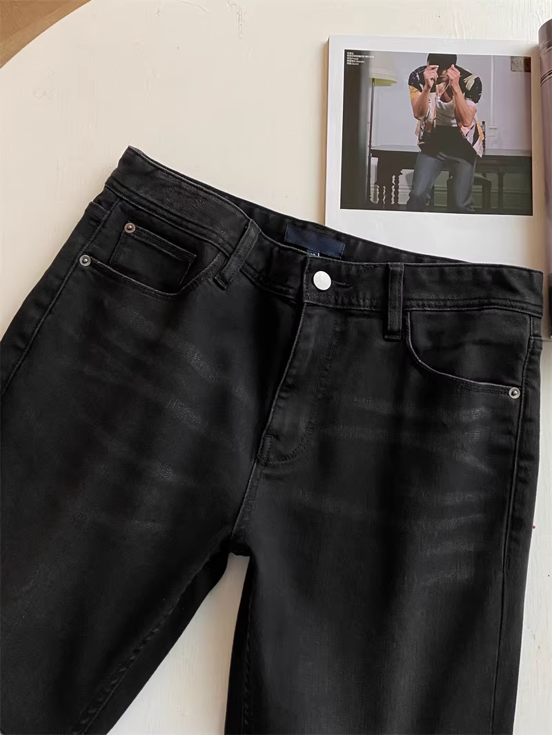 Don Quixote, thật thoải mái và tuyệt vời! Chất liệu pha cotton-spandex, thân thiện với da và co giãn! Quần jean ống thẳng dành cho nam mùa hè.