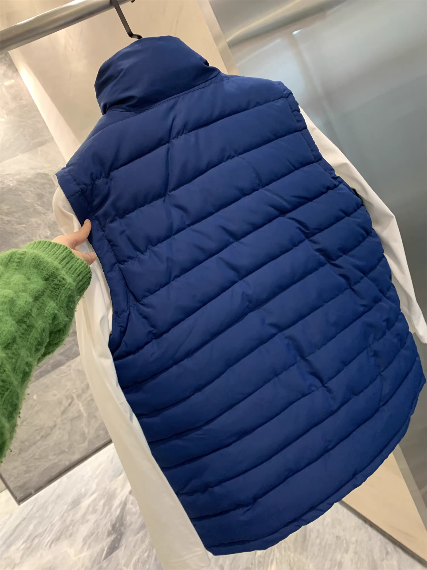 Don Quixote, sản phẩm tuyệt vời! Áo vest cotton cổ đứng may chần bông, chống gió, chống thấm nước, dày dặn, ấm áp, nhẹ, thích hợp cho hoạt động ngoài trời.