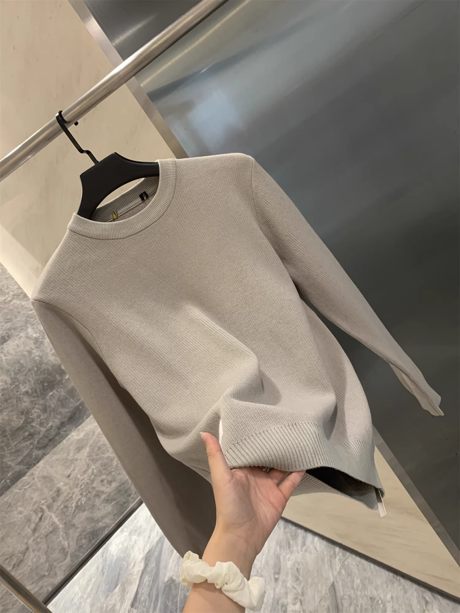 Don Quixote H Family Classic Series! Ngoại tuyến 268! Áo len dệt kim dày dặn, thân thiện với da, thoáng khí, kiểu dáng giản dị