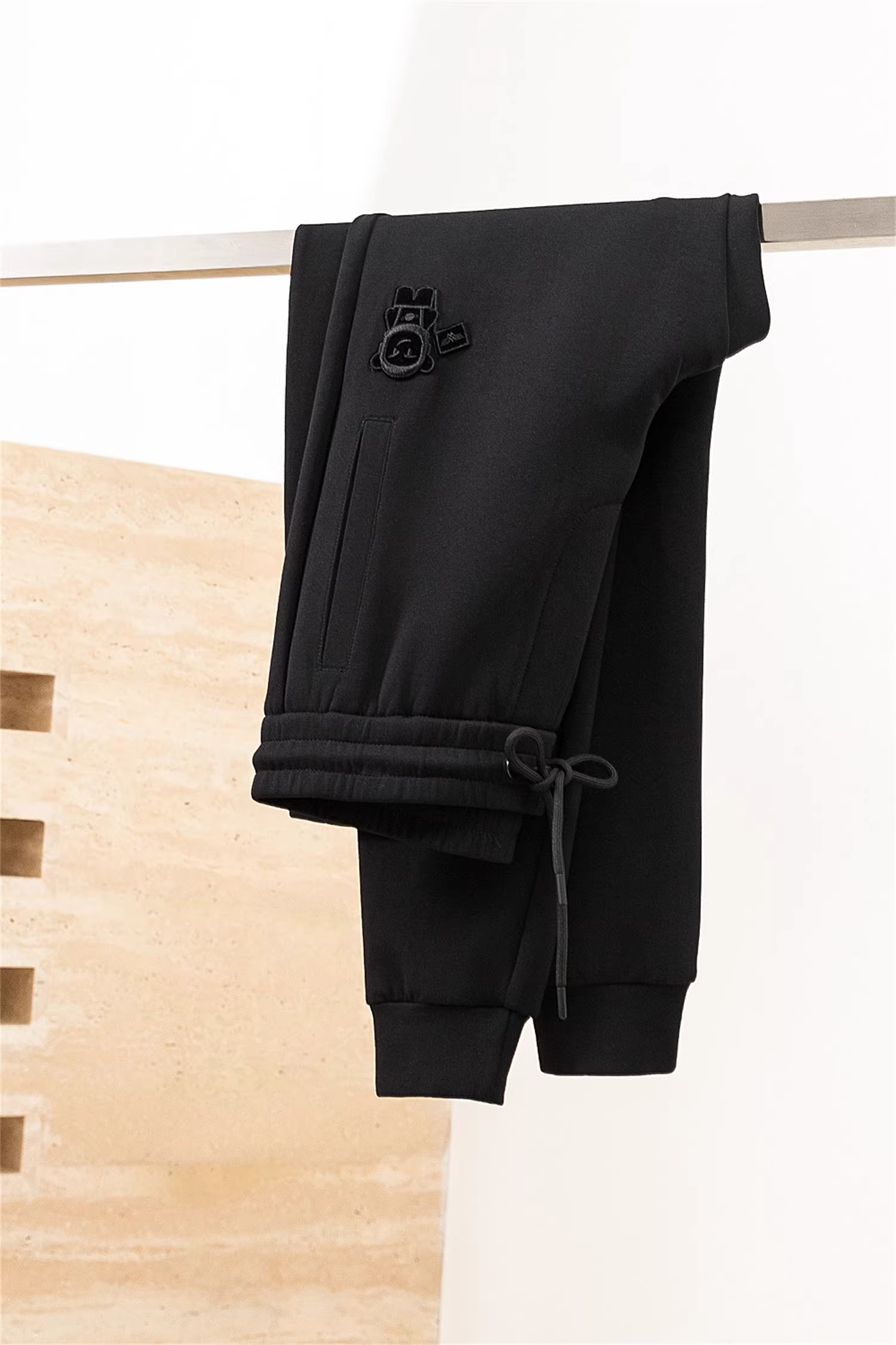 Chuỗi chương trình Don Quixote Moon Landing! Tủ 2200! Quần jogger cotton co giãn hai mặt mùa thu đông.