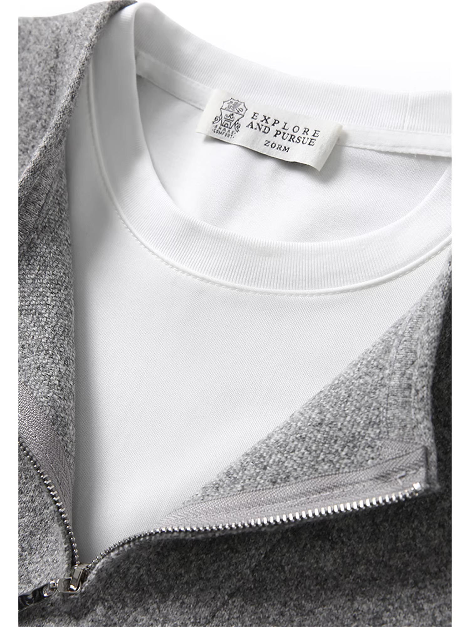 Don Quixote, phong cách tiền bạc cổ điển thanh lịch! Ấm áp và tinh tế! Áo len dệt kim cổ tròn hai lớp giả hai mảnh sang trọng nhẹ nhàng.