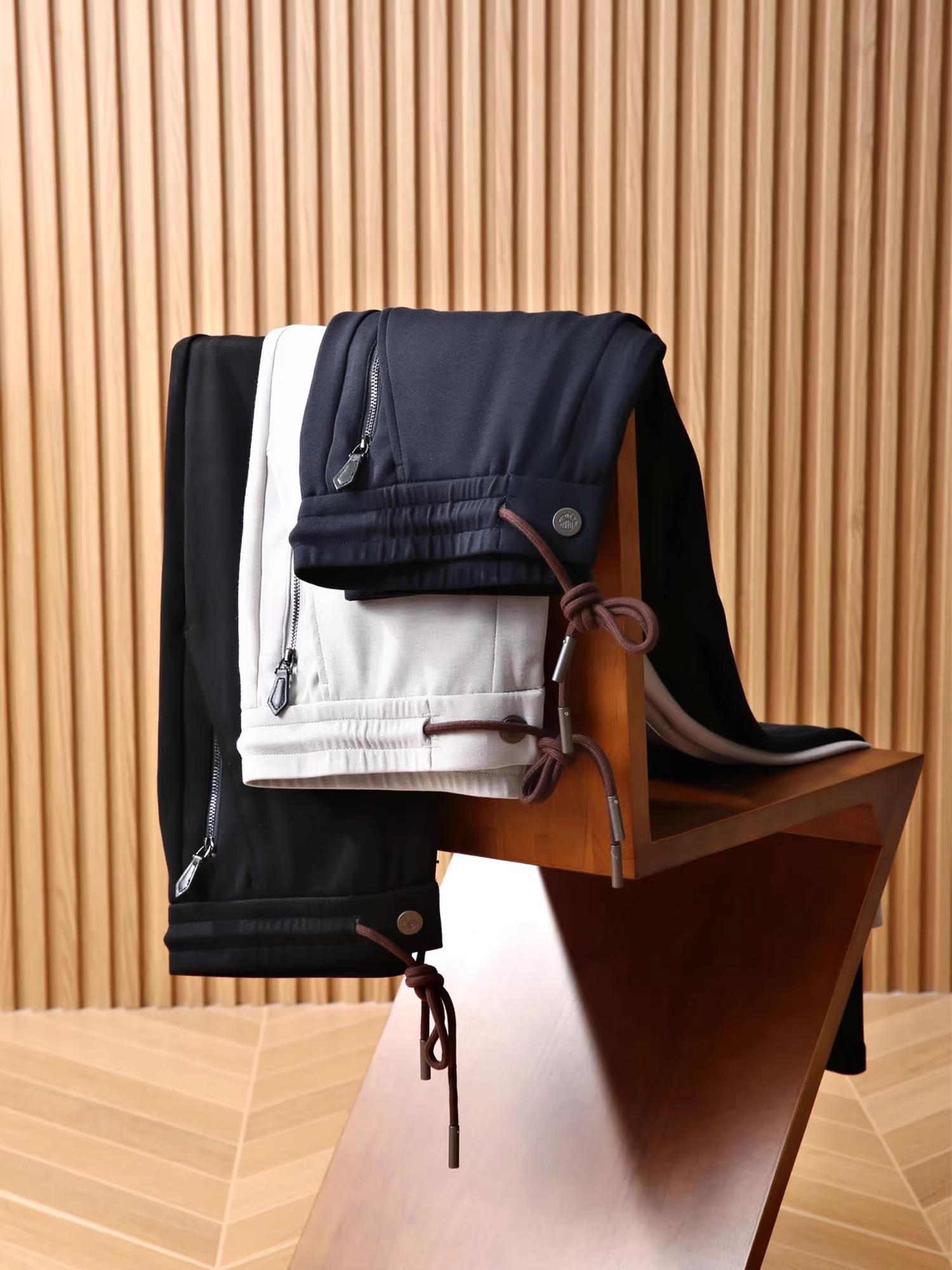 Don Quixote, phong cách tiền cổ! Vải len pha cao cấp 80 sợi! Quần âu may đo 3D dành cho nam.