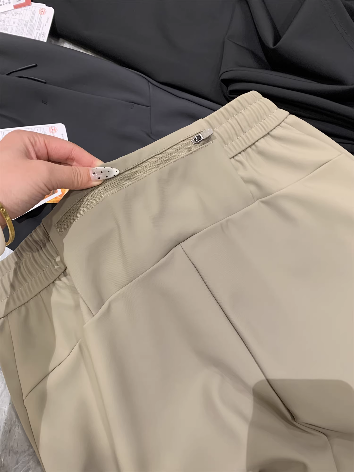 Vải ba lớp chống thấm Don Quixote Tech! Quần thể thao đa năng liền mạch dành cho nam mùa xuân thu, quần dài thời trang