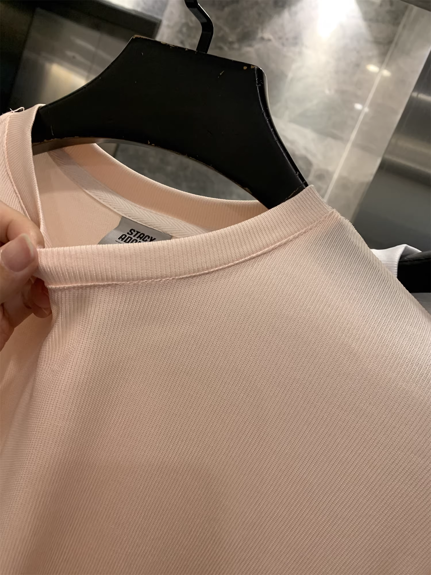 Don Quixote đang dệt tơ! Mềm mại và mát mẻ! Áo thun thể thao ngắn tay, dáng rộng, thoải mái, co giãn cao, nhanh khô, hợp thời trang.