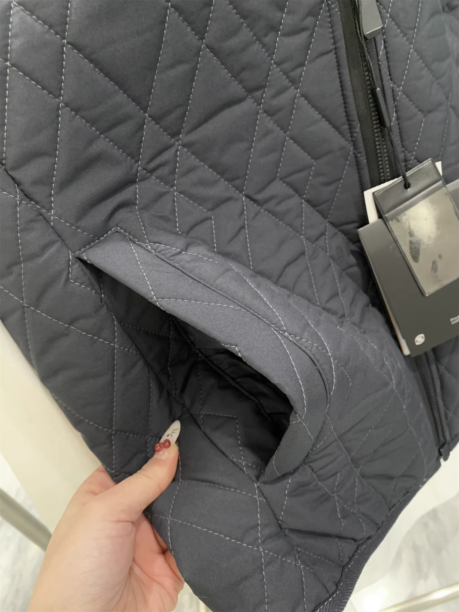 Don Quixote 100% chất liệu len cừu! Thiết kế có thể đảo ngược! Áo vest nam mùa thu đông chống gió và ấm áp