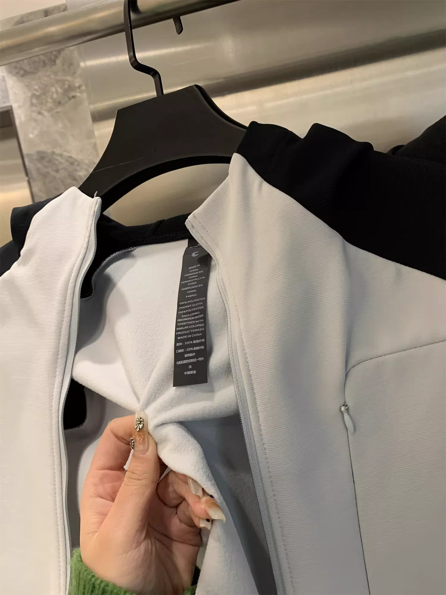 Don Quixote Leavo Johnson! Áo khoác có mũ trùm đầu dệt kim mỏng mùa xuân dành cho nam giới