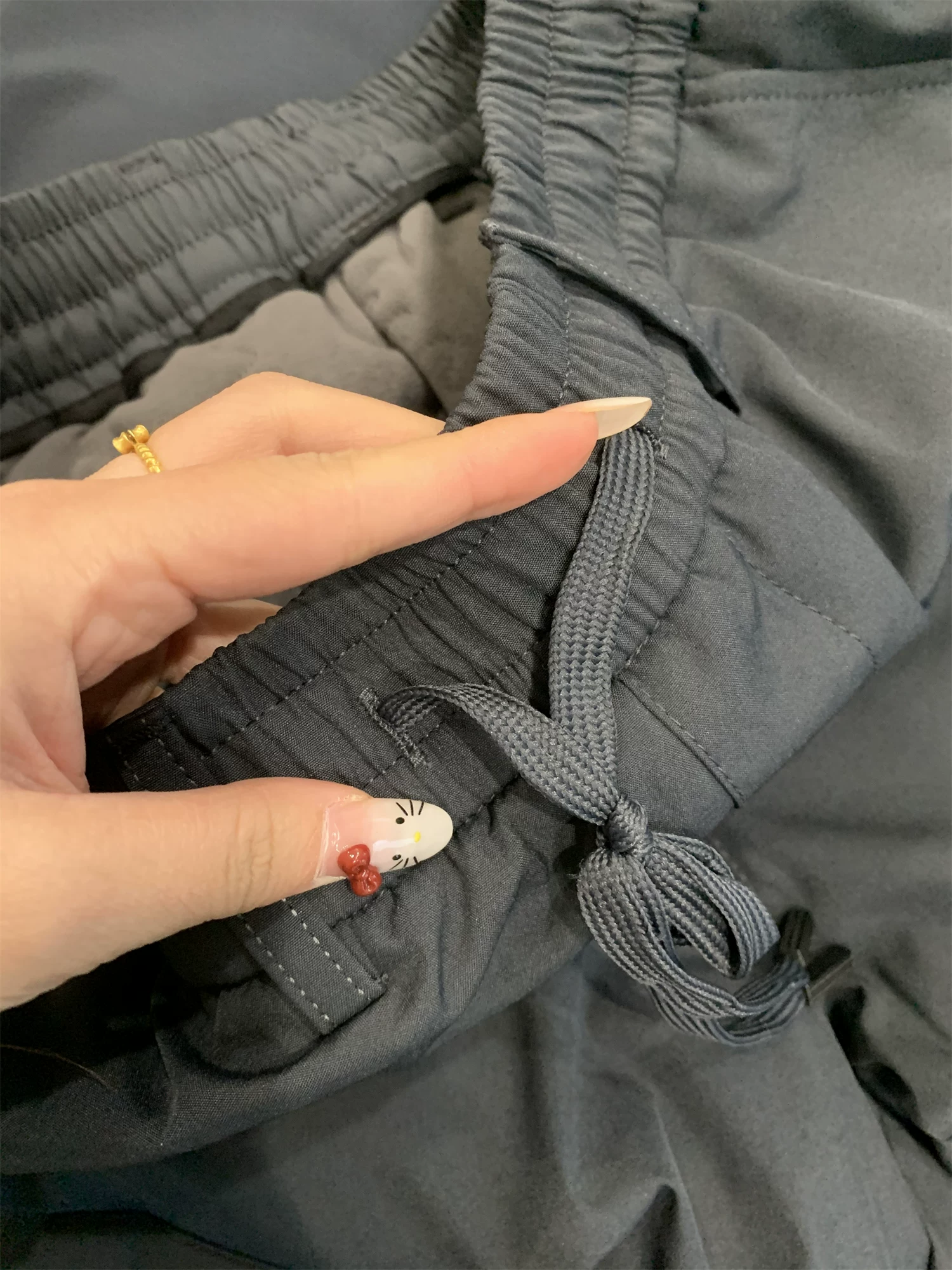 Don Quixote, một chiếc dành cho mùa đông! Quần nam phong cách năng động ngoài trời mùa thu đông, màu trơn, ống thẳng, lót lông cừu, ấm áp, kiểu dáng thường ngày.