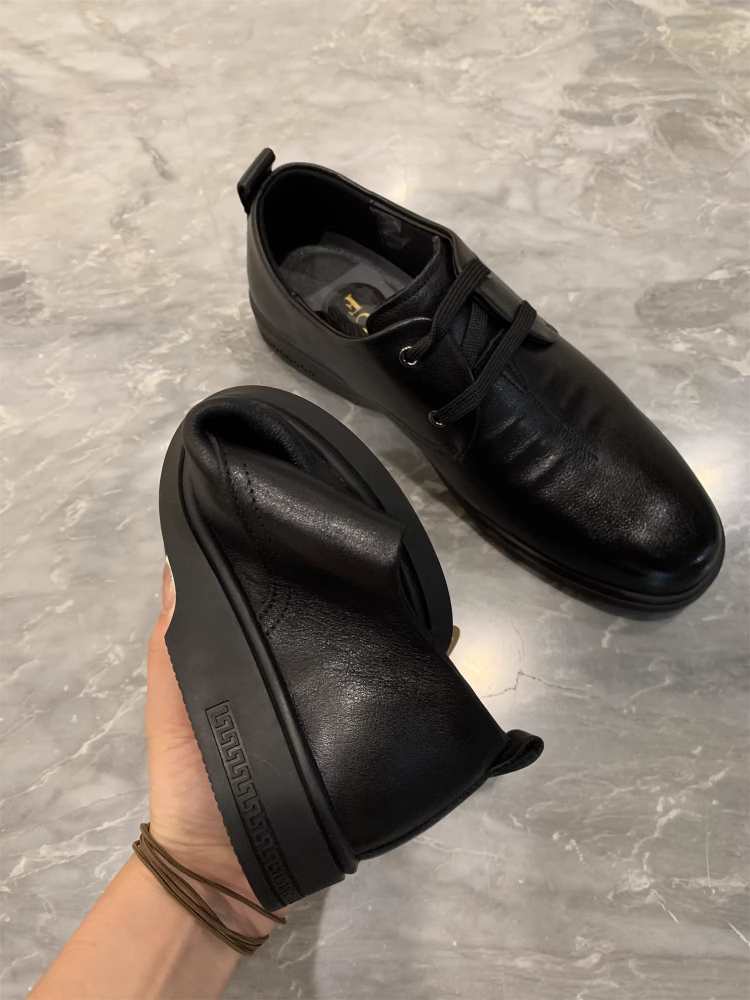 Trung tâm thương mại Don Quixote cung cấp hàng hóa chất lượng cao! Da bò lớp một hạng U! Giày da nam kiểu dáng công sở, mũi tròn, buộc dây, phong cách giản dị.