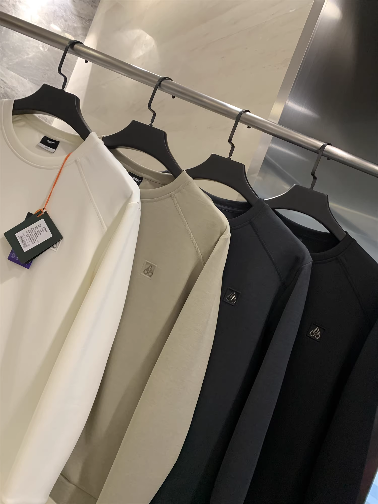 Dòng sản phẩm Don Quixote Scissors! Xu hướng áo len chui đầu dày dặn có cấu trúc 3D dành cho nam mùa xuân, mùa thu và mùa đông.