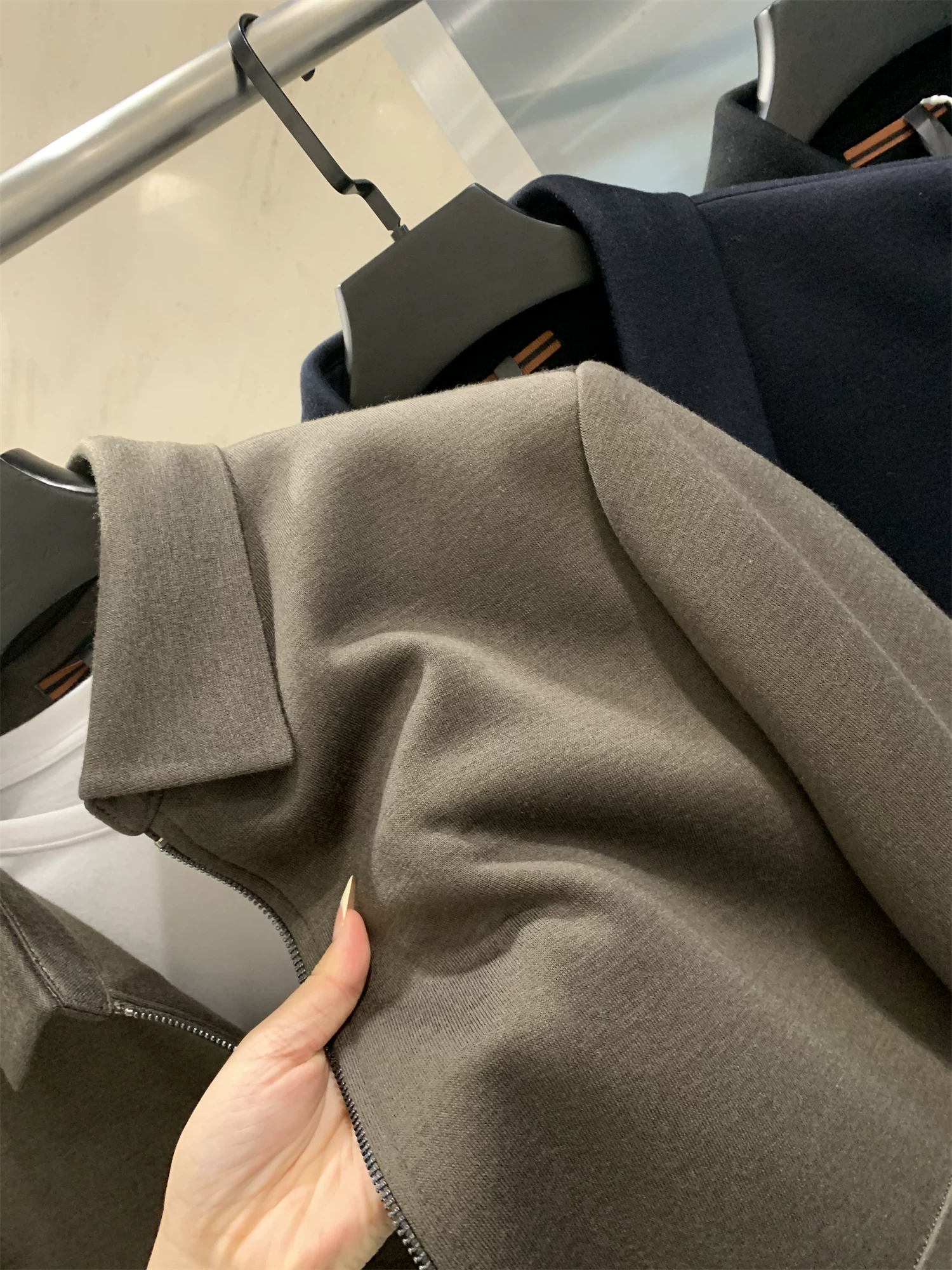 Áo khoác lông vũ nam Don Quixote dòng Z của Ý! Áo khoác mùa đông chất liệu len cừu dệt mịn + 90% lông ngỗng, kiểu dáng cổ điển, phong cách thường ngày.