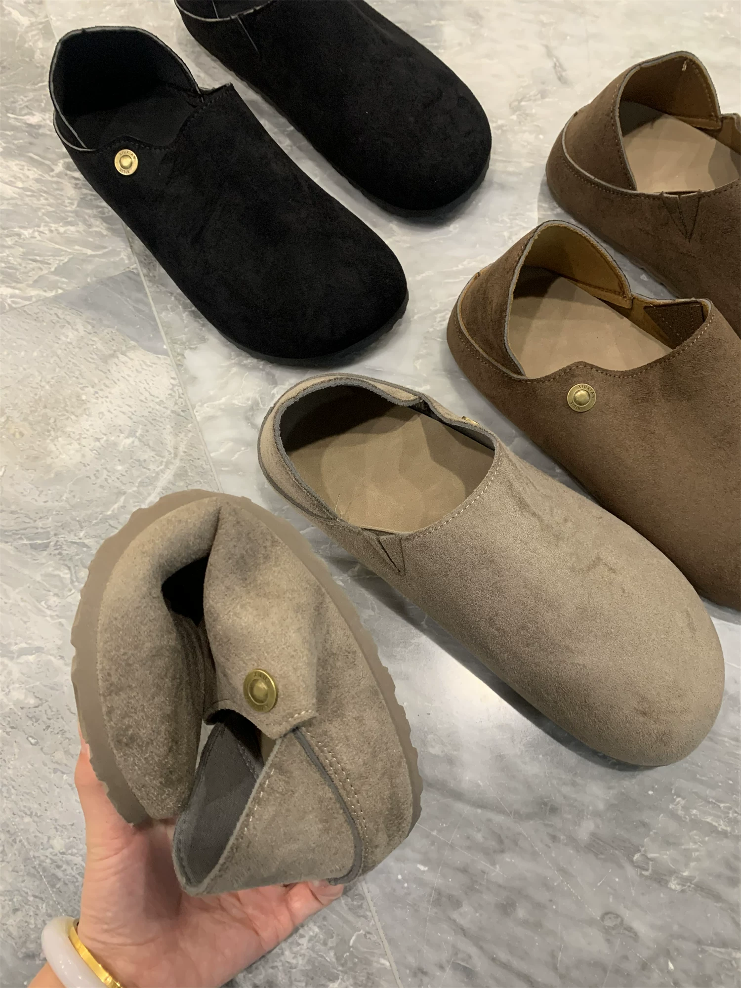 Don Quixote, một đôi giày, hai cách để mang! Giày Birkenstock kiểu dáng cổ điển, chất liệu da lộn nhẹ, chống trơn trượt, kiểu lười dành cho nam.