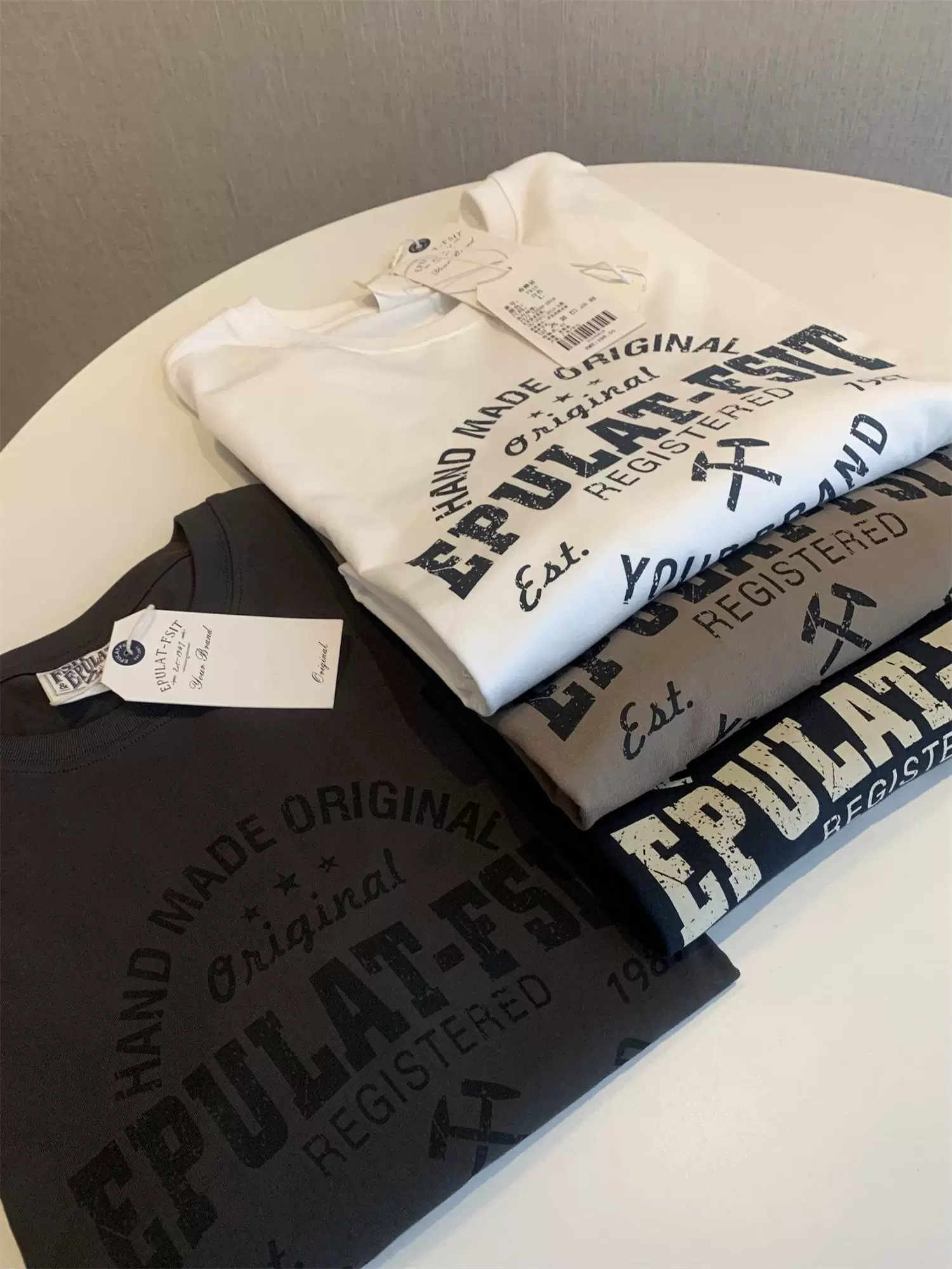 Đơn đặt hàng của công ty Don Quixote ODM! Giá bán lẻ 398! Áo thun dài tay chất liệu cotton dài sợi, in họa tiết vintage, kiểu dáng cũ kỹ.