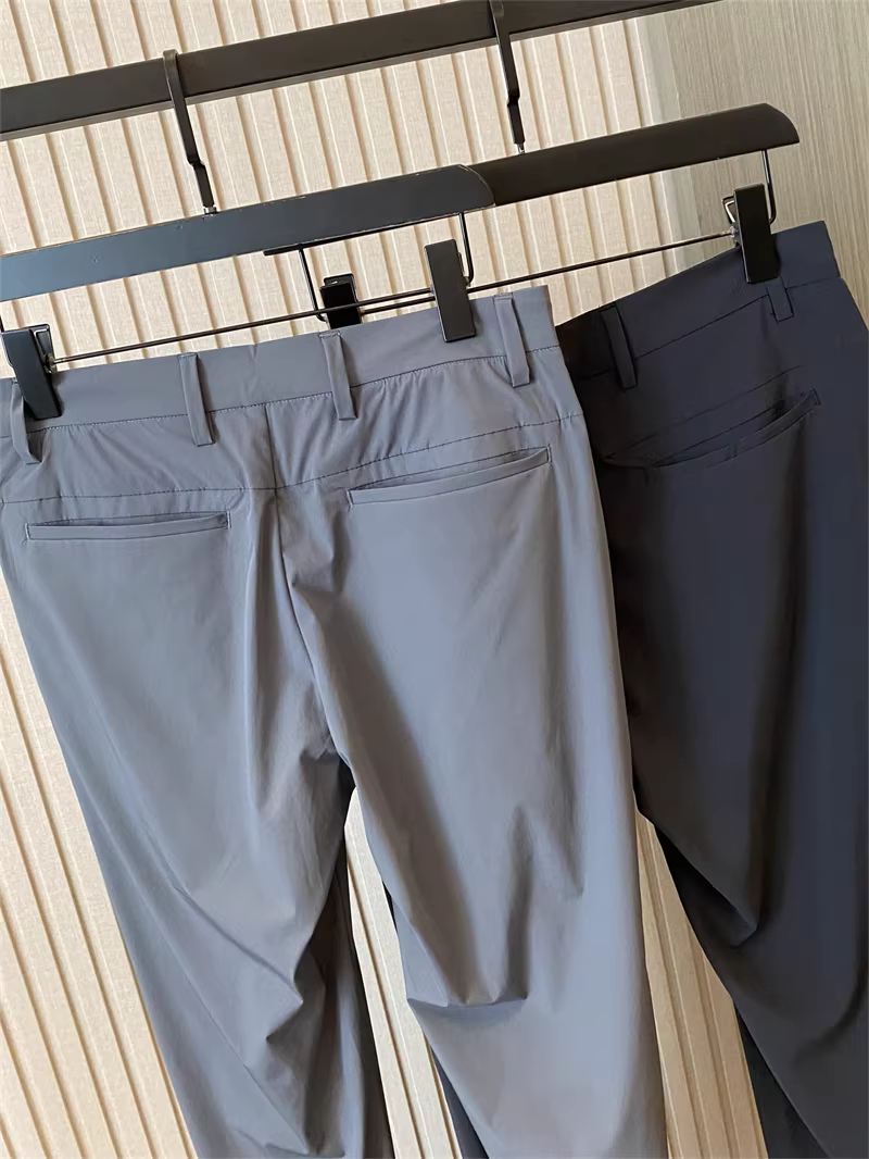 Don Quixote rất sảng khoái và mát mẻ! Nhanh khô, thoáng khí, co giãn bốn chiều! Quần âu nam màu trơn siêu mỏng dành cho mùa hè.