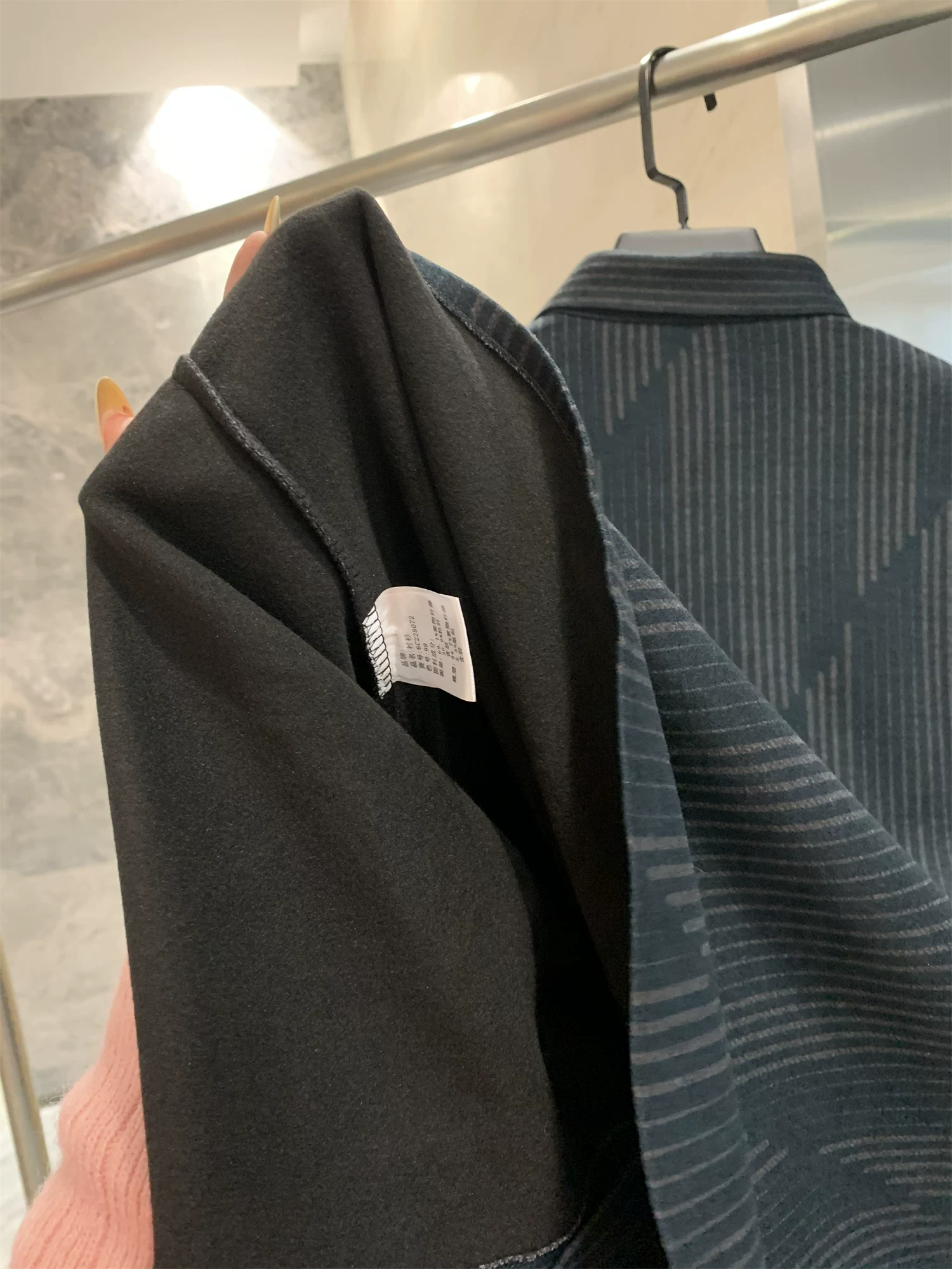 Thương hiệu Don Quixote Luoshijiao! Áo sơ mi giữ nhiệt bằng lông cừu chải sợi thân thiện với da mùa thu đông dành cho nam giới.