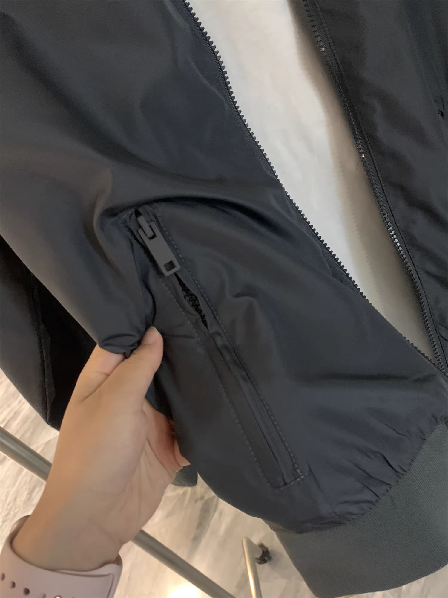 Don Quixote, một thương hiệu độc đáo ở Châu Âu và Châu Mỹ! Thoải mái và phong cách! Áo khoác nam cổ bóng chày mùa thu, đa năng, kiểu dáng giản dị.