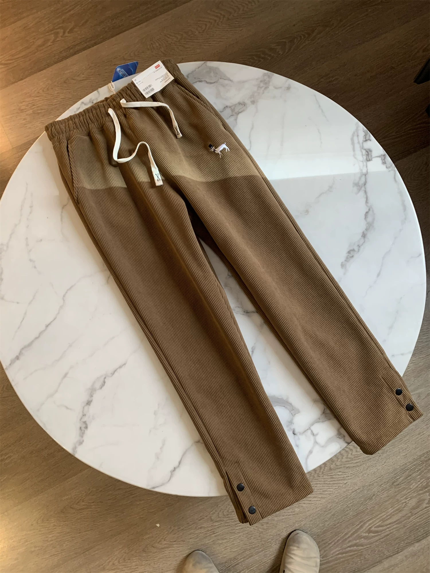 Don Quixote Warm Corduroy! Lông cừu dày composite! Quần ấm thường ngày có lưng thun co giãn mùa thu đông dành cho nam