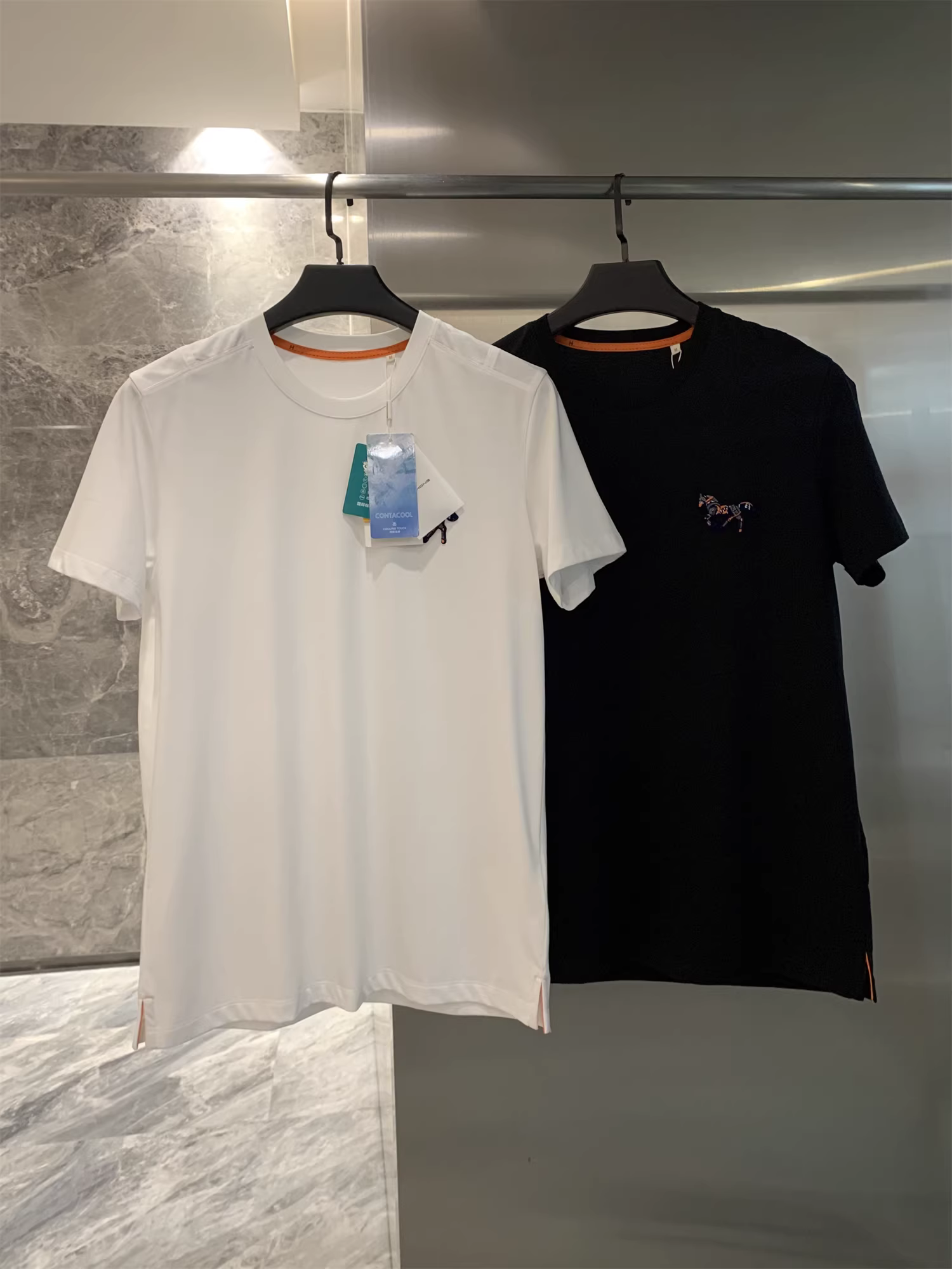 Don Quixote, sự sang trọng của Ý! Công nghệ cảm ứng mát mẻ! Thêu hình ngựa nhiều màu sắc! Áo thun ngắn tay mùa hè phong cách thường ngày