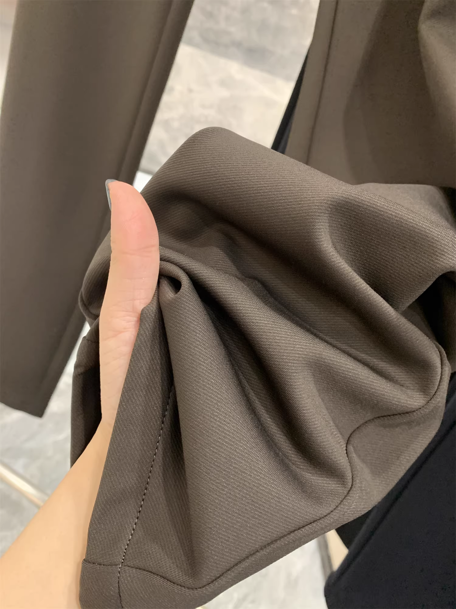 Công nghệ Graphene Don Quixote! Quần âu nam chất liệu nhẹ, thoải mái, ấm áp, co giãn, dáng thẳng, thích hợp cho mùa thu đông.