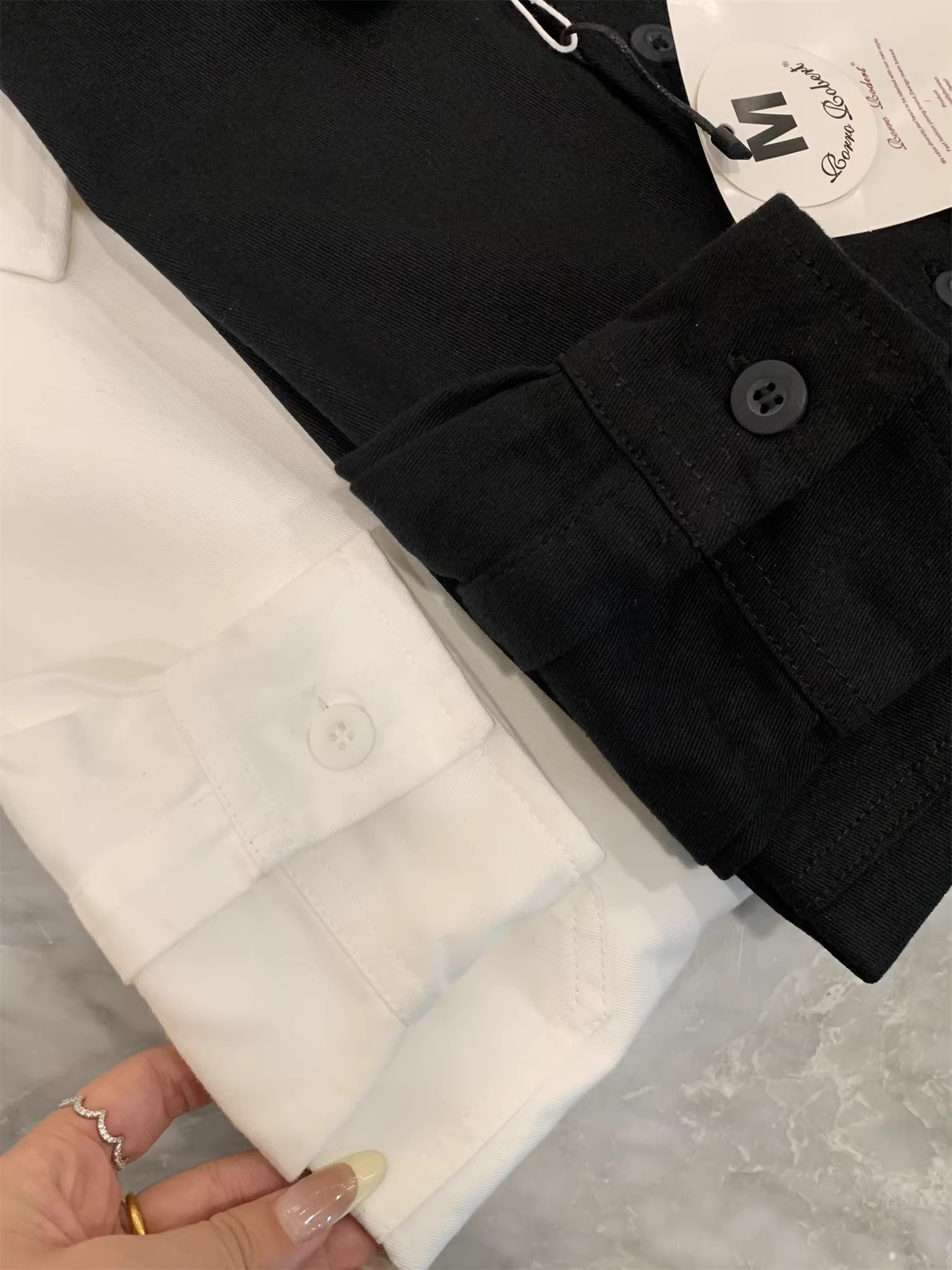 Don Quixote Phong cách tươi mới! 100% cotton! Áo sơ mi nam dài tay màu trơn thoải mái và thoáng khí hợp thời trang