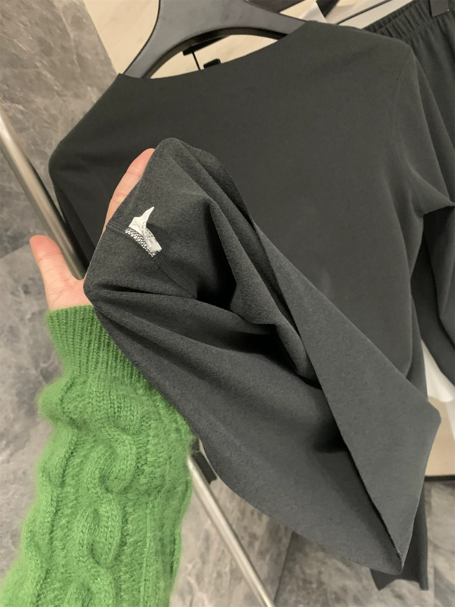 Công nghệ liền mạch Don Quixote! Bộ đồ lót giữ nhiệt mỏng đa năng, đơn giản, màu trơn dành cho nam mùa thu đông