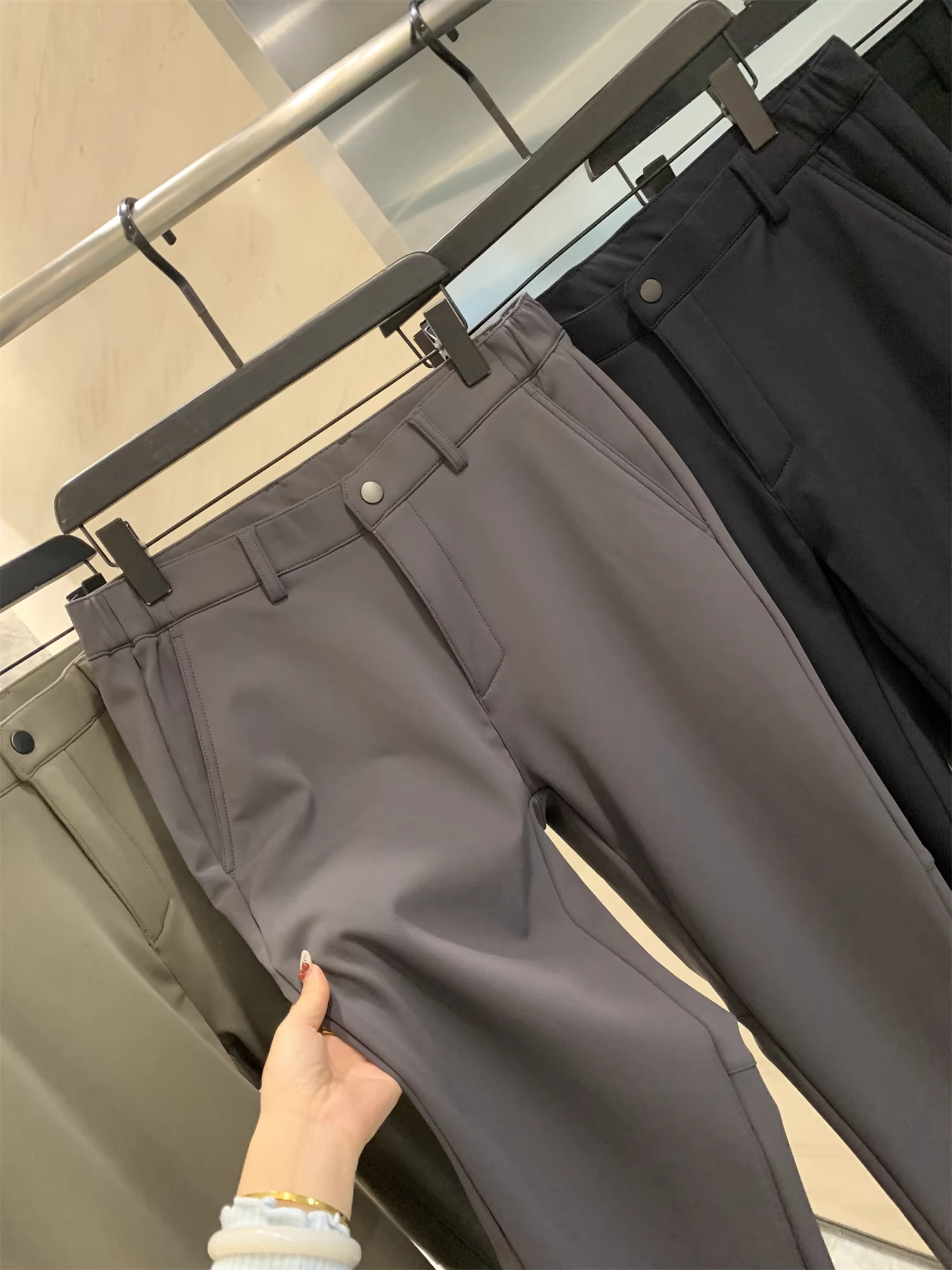 Quần Don Quixote ODM ngoài trời, sản phẩm độc lập! Thiết kế 3D + lớp lót lông cừu tích hợp! Quần âu ống đứng thời trang dành cho nam giới mùa thu đông.