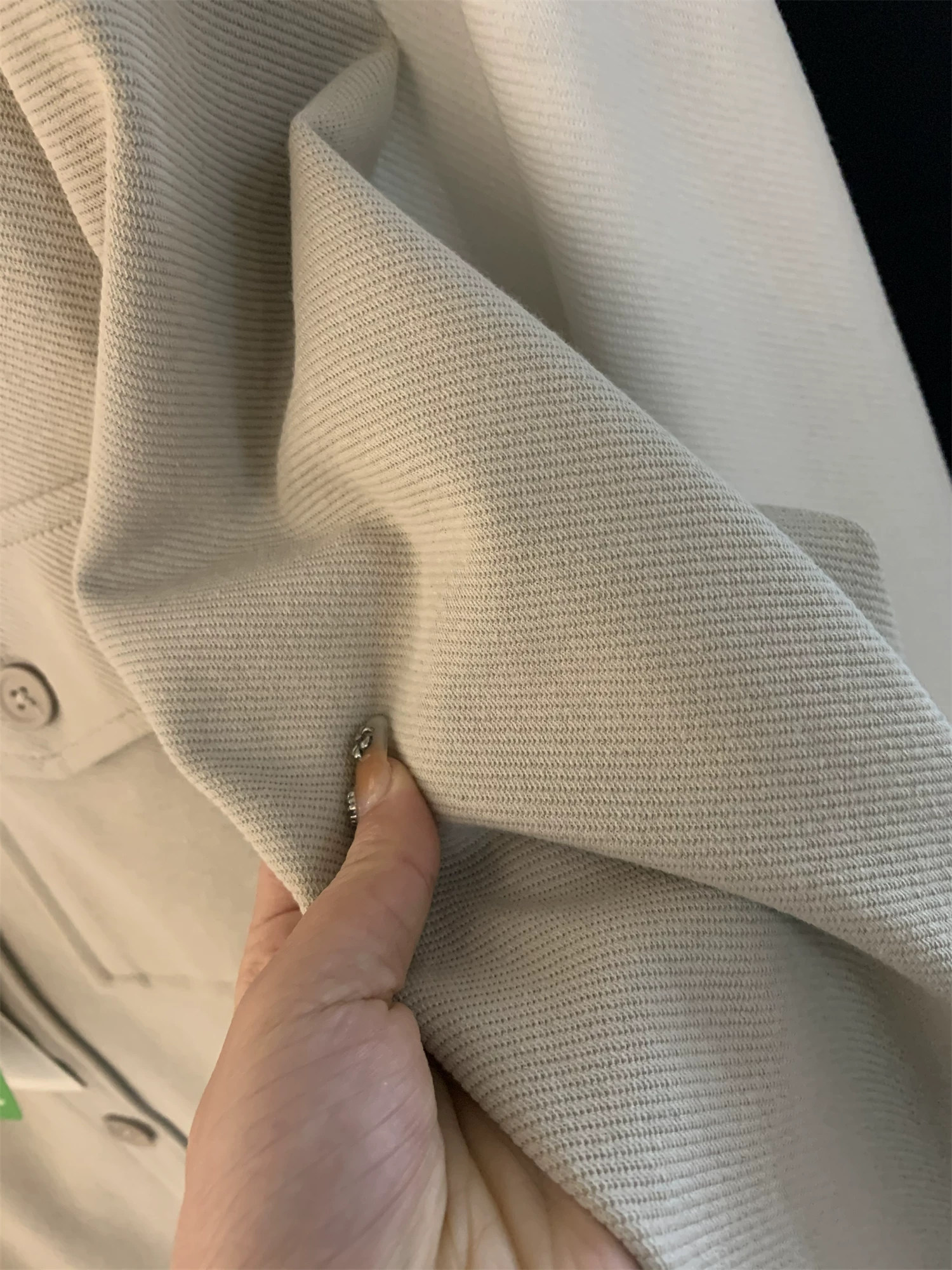 Don Quixote, một viên ngọc quý thật sự! Áo khoác dệt kim đa năng màu trơn, phong cách thể thao và giải trí thành thị của Gao Duan.