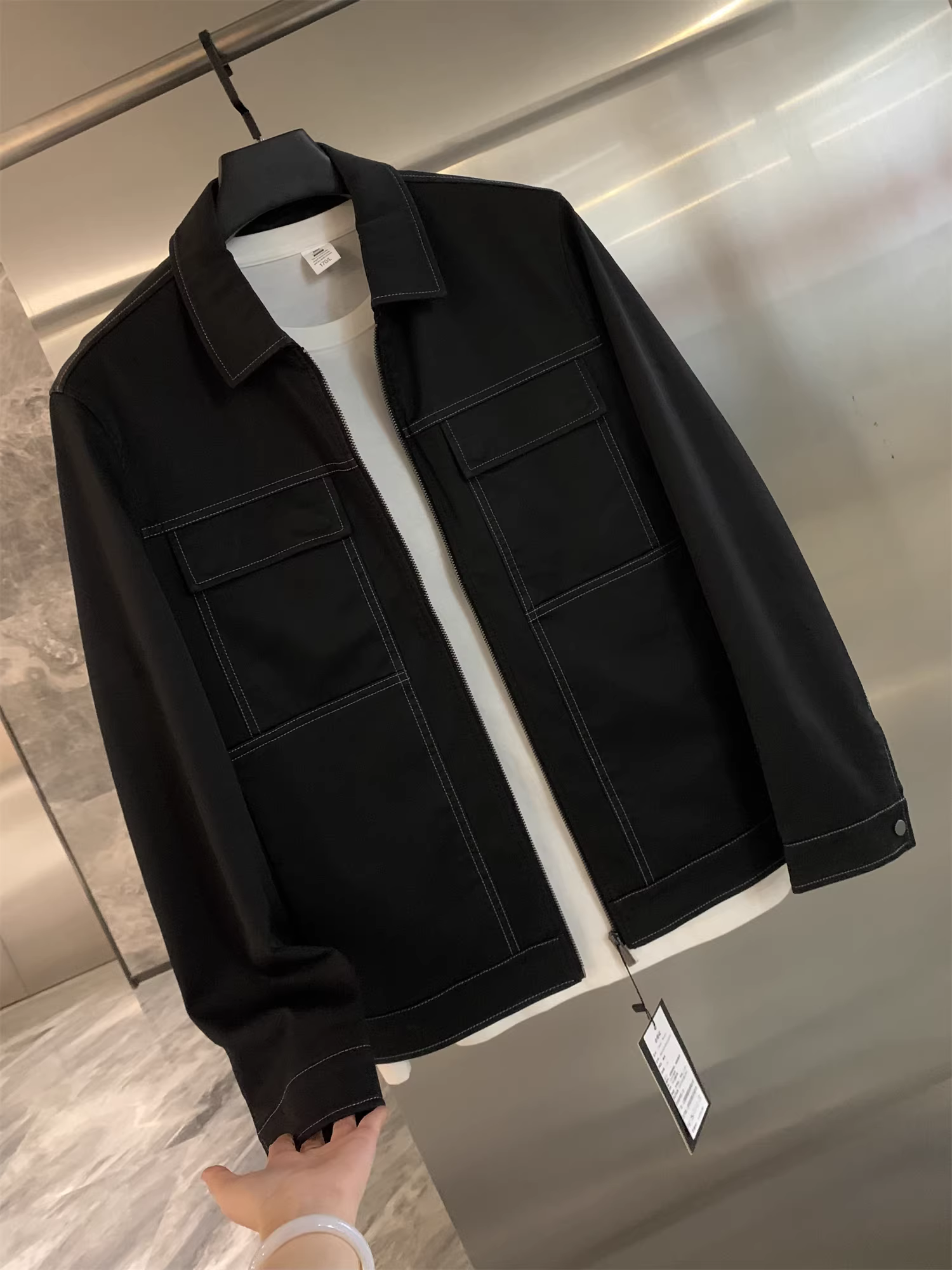 Đơn đặt hàng của công ty Don Quixote ODM! Được thiết kế bởi Mingji Line! Áo khoác da nam kiểu dáng công sở nhẹ nhàng, cổ điển.