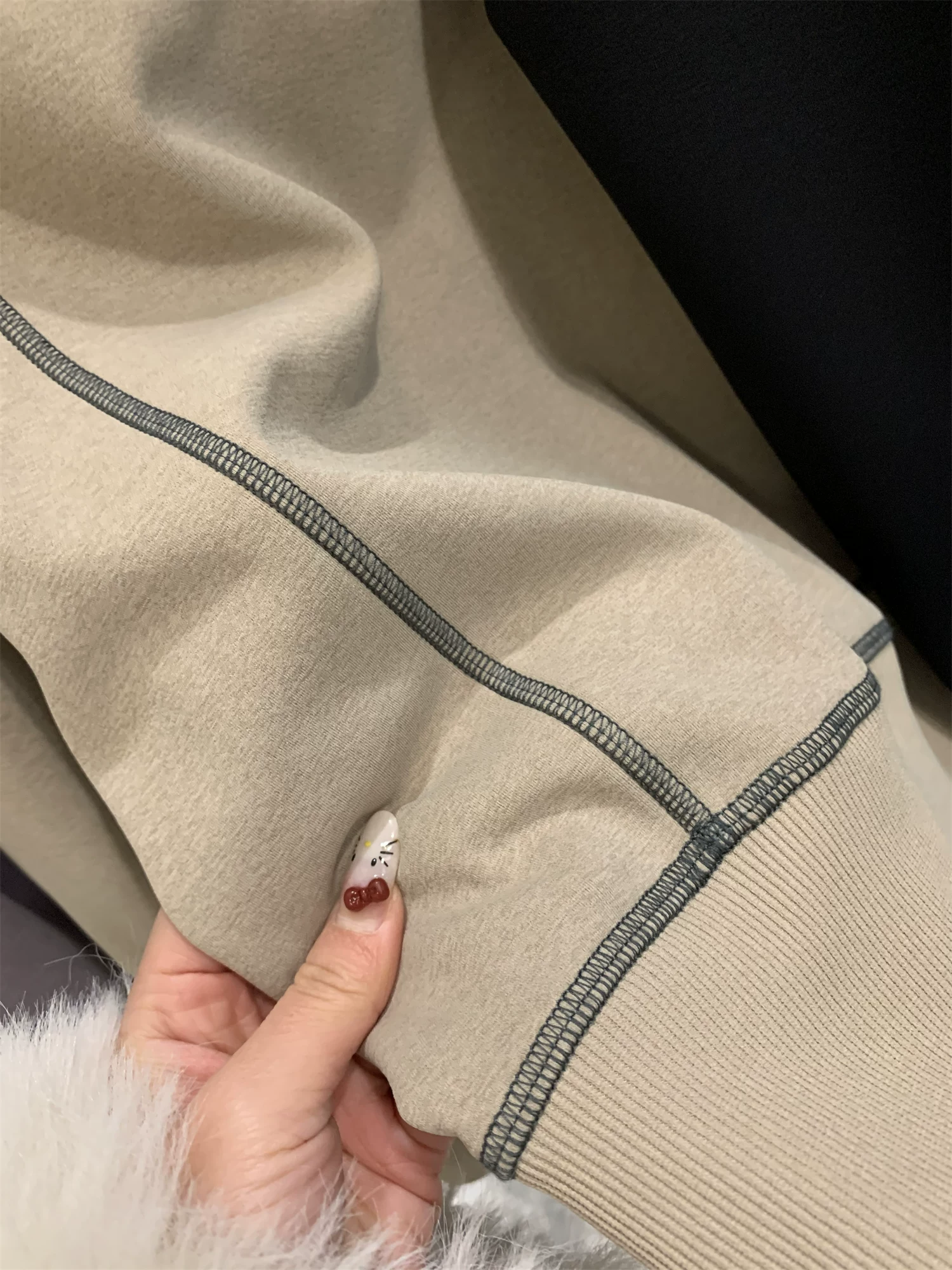 Áo thun nam tay dài cổ tròn màu trơn chất liệu vải Terry, thiết kế Nhật Bản, phong cách Don Quixote, thích hợp cho mùa thu đông.