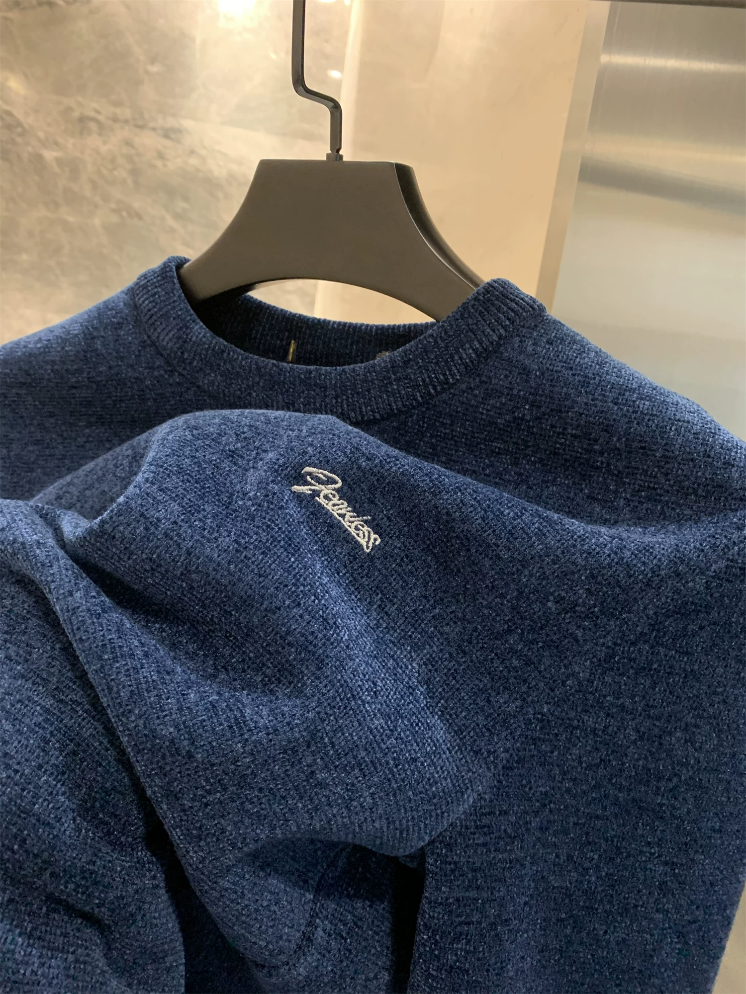 Sản phẩm gia đình Don Quixote H! Áo len dệt kim chenille lót lông cừu! Áo len dệt kim ấm áp thường ngày dành cho nam mùa thu đông.