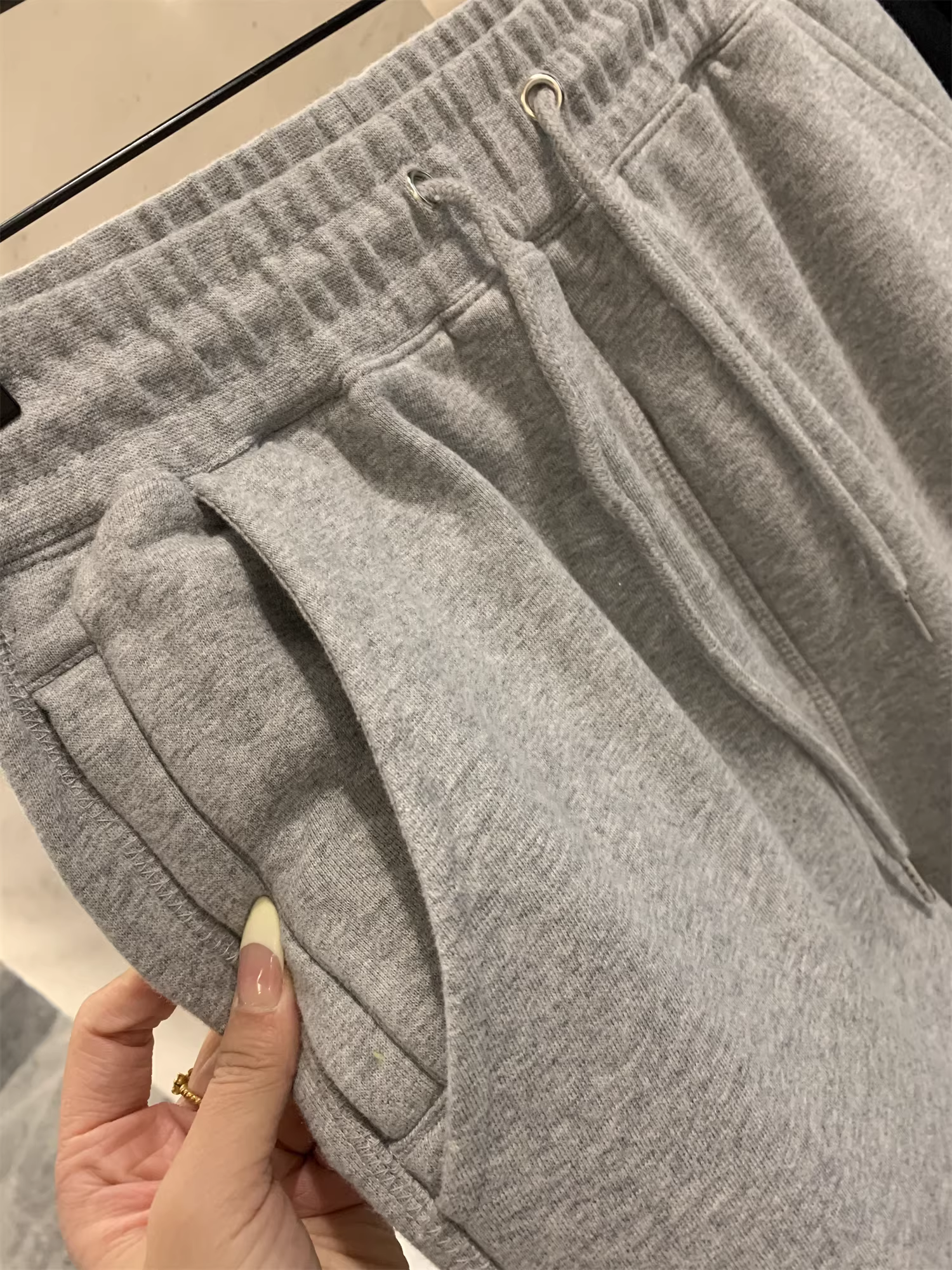 Don Quixote, phong cách Mỹ cổ điển! 100% cotton! Quần thể thao nam chất liệu cotton, cạp chun co giãn, màu trơn.