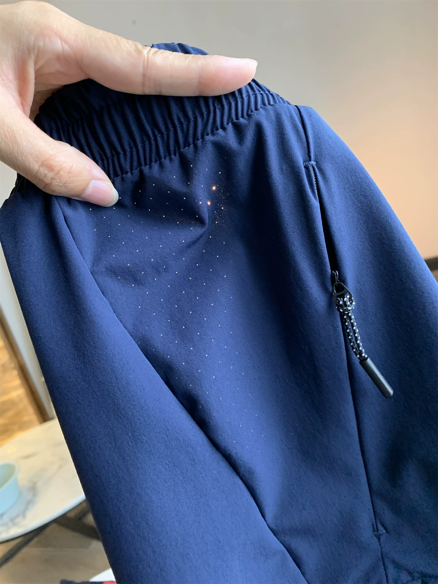 Huấn luyện toàn diện Don Quixote là cần thiết! Cắt laser bên hông! Quần short nam mùa hè ngoài trời, may đo, nhanh khô