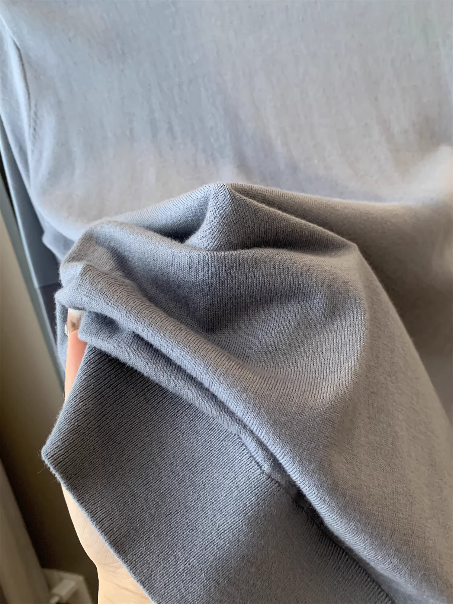 Thương hiệu hàng đầu Don Quixote! Tủ 238! Áo len cổ tròn mùa thu thân thiện với da và mềm mại + phối màu dành cho nam.