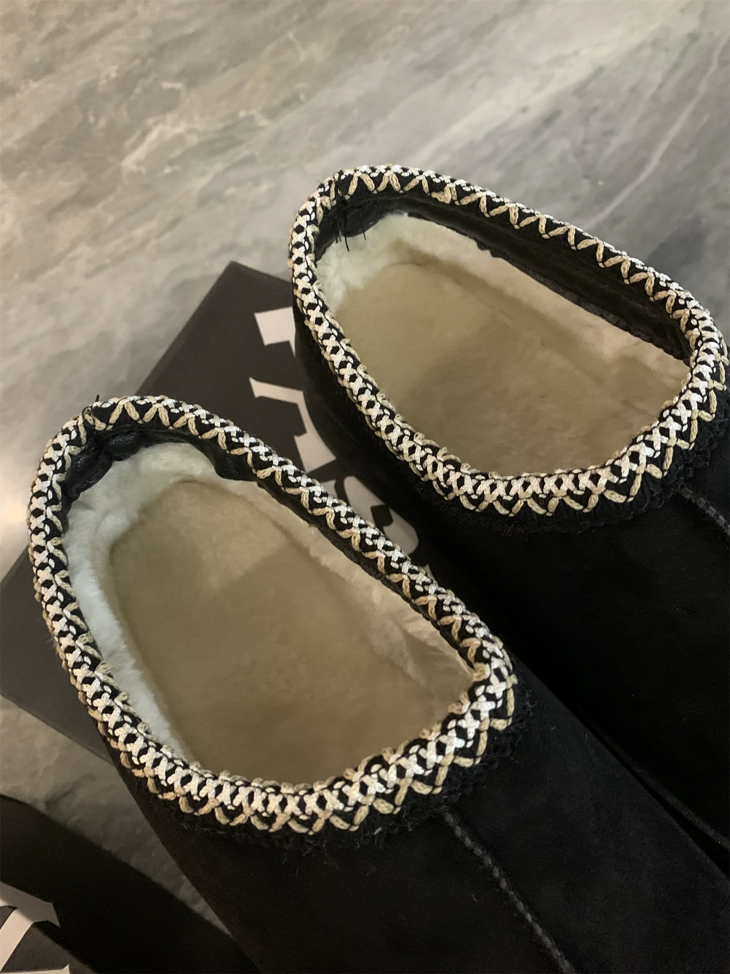 Don Quixote, thật ấm áp! Da lộn + đế chống trơn! Giày cotton lót lông cừu mùa đông, ấm áp, chống gió, đa năng, đơn giản.