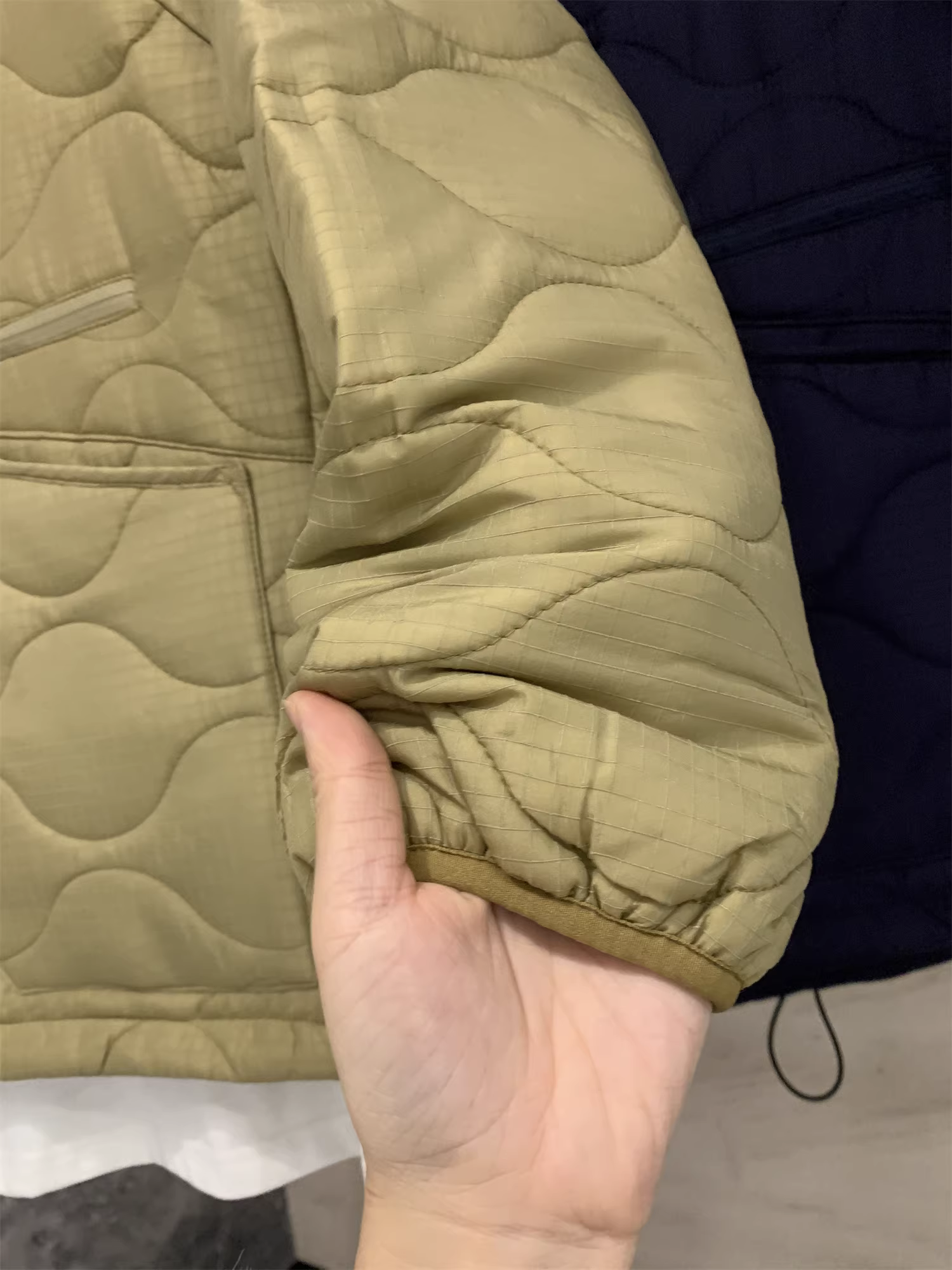 Don Quixote phong cách Nhật Bản! Họa tiết ca rô + chần hình quả bầu! Áo khoác cotton không cổ dành cho nam mùa thu đông.