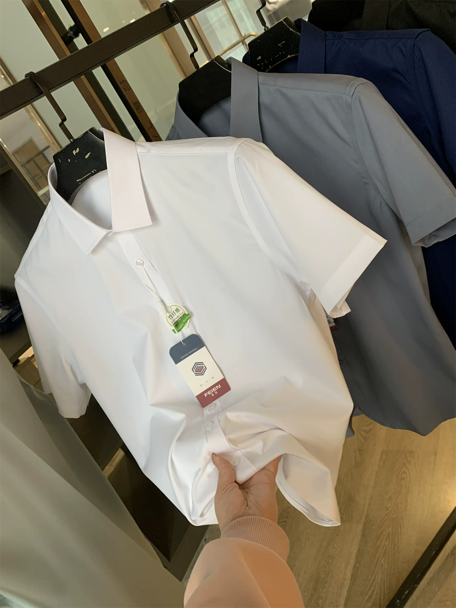 Áo sơ mi nam tay ngắn, chất liệu sợi tre, kháng khuẩn, không nhăn, kiểu dáng lịch sự, đẳng cấp như Don Quixote!