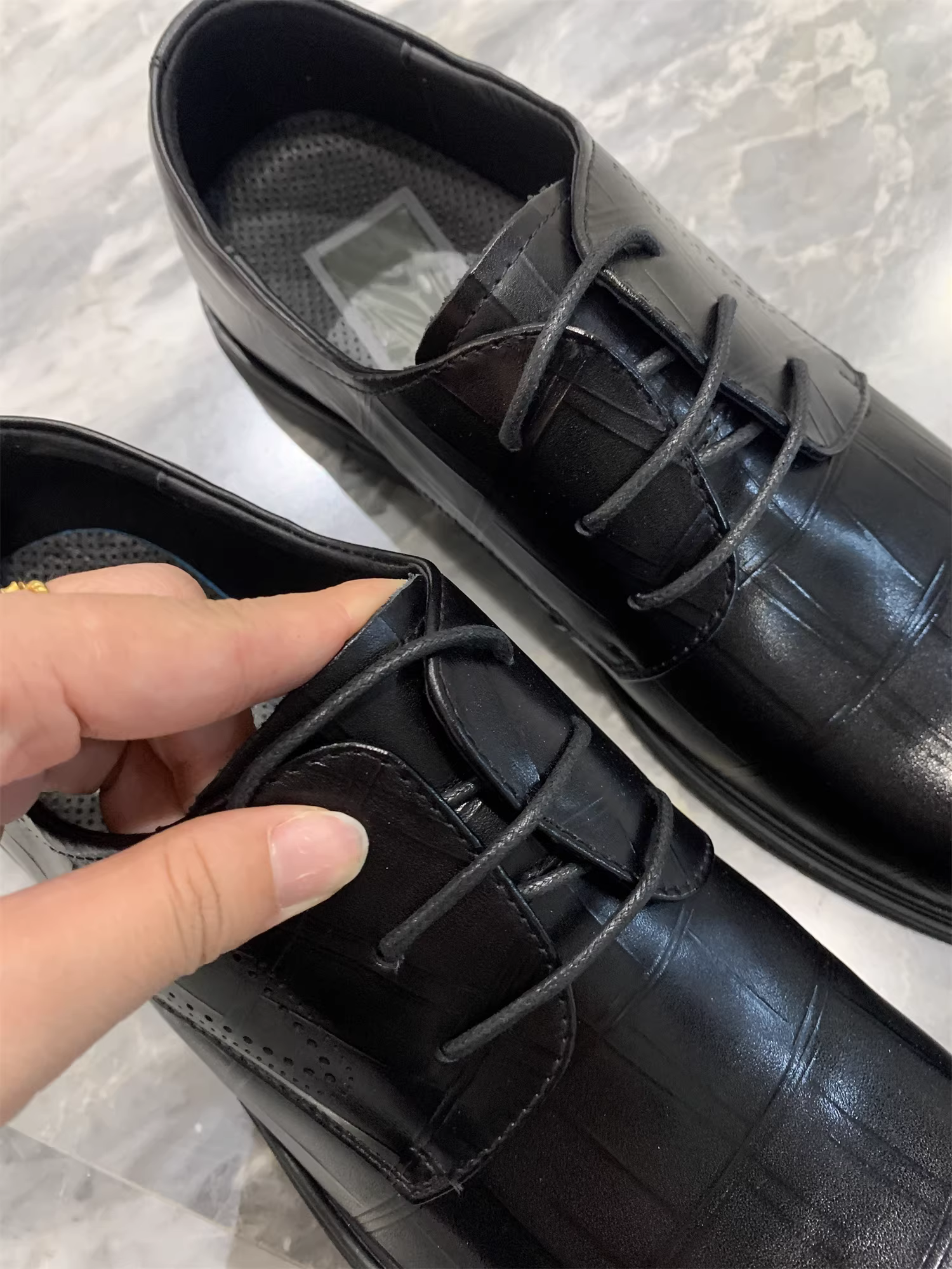 Ưu đãi đặc biệt Don Quixote! Giày da nam mùa xuân thu, chất liệu da bò thoáng khí, kiểu dáng lịch sự nhưng thoải mái.