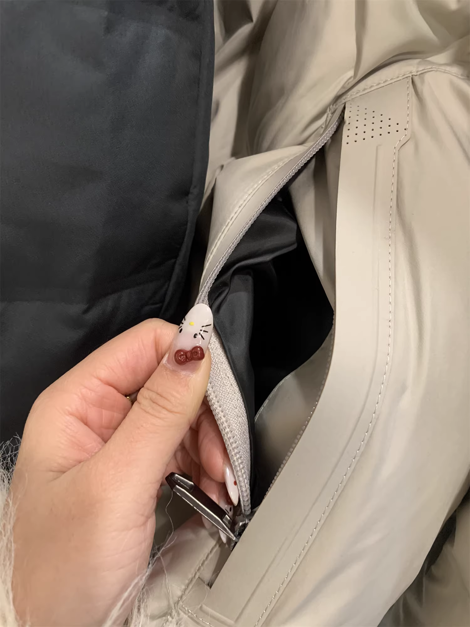 Áo khoác phao cổ đứng dày dặn giữ ấm mùa thu đông, thiết kế hai lớp, ngăn chia riêng biệt! 90% lông vũ vịt.