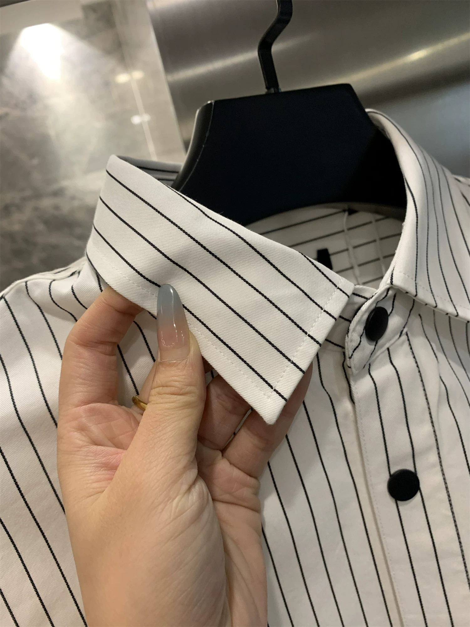 Kỹ thuật phối màu Don Quixote! 100% cotton! Xu hướng áo sơ mi nam mùa hè có cổ, tay dài và tay ngắn, chất liệu có vân.