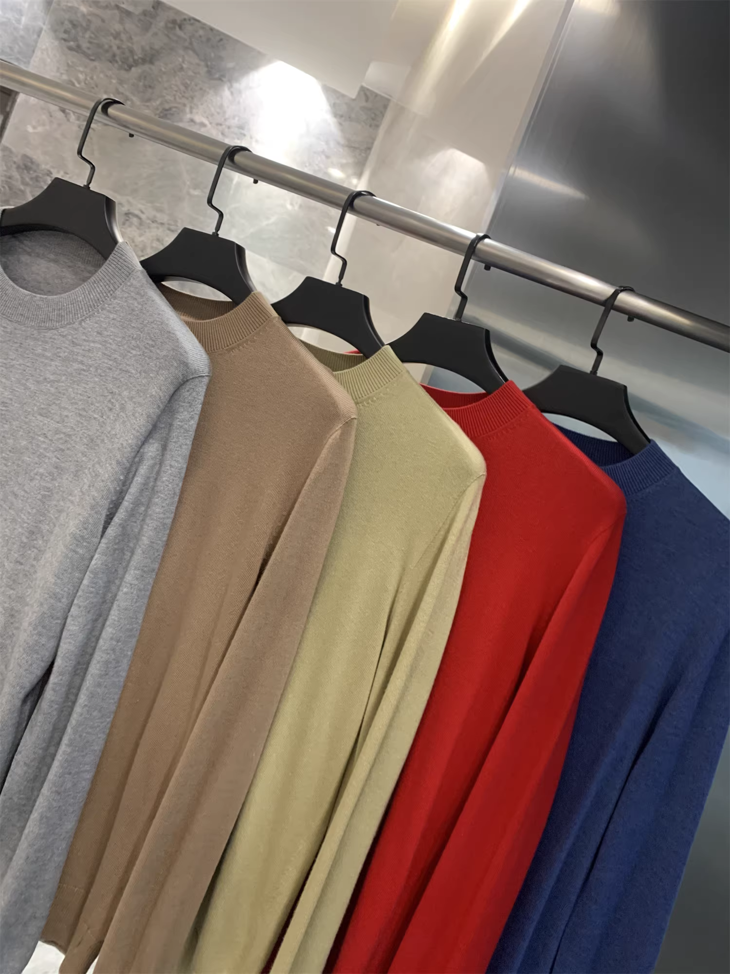 Áo len nam dệt kim mềm mại, ấm áp, tinh tế, được dệt thủ công mùa thu đông, chất liệu pha lụa Don Quixote và len cừu!